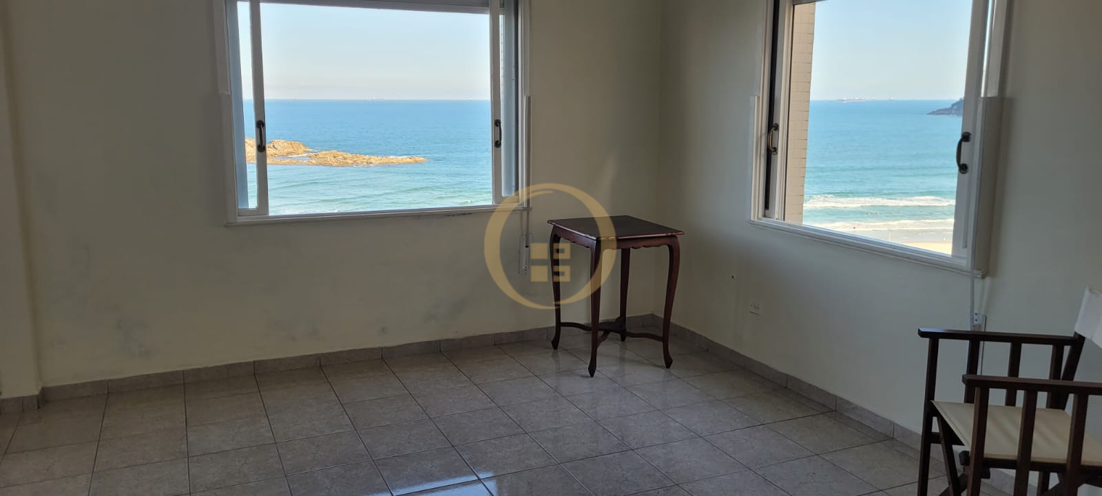 Apartamento Frente ao Mar-3-dormitorios-Pitangueiras