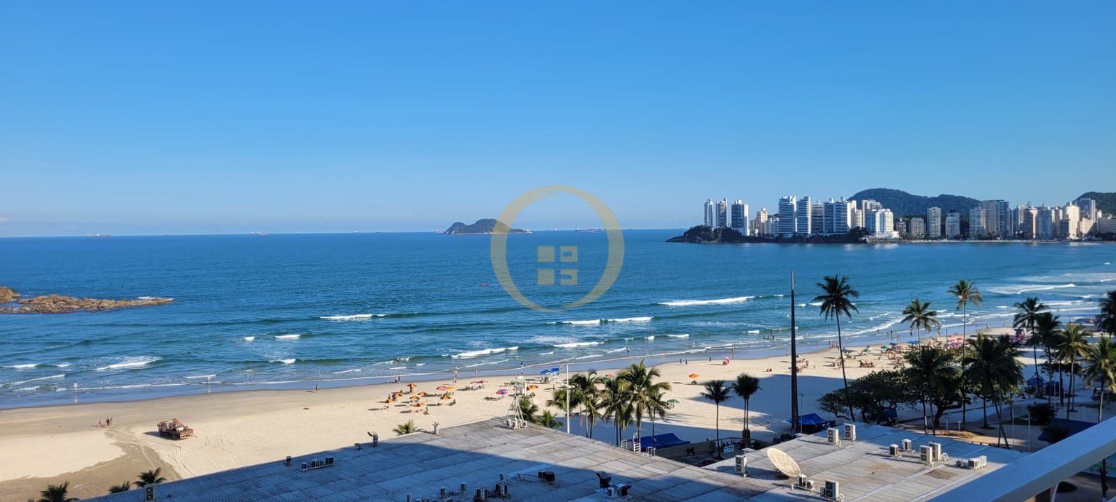 Apartamento Frente ao Mar-3-dormitorios-Pitangueiras
