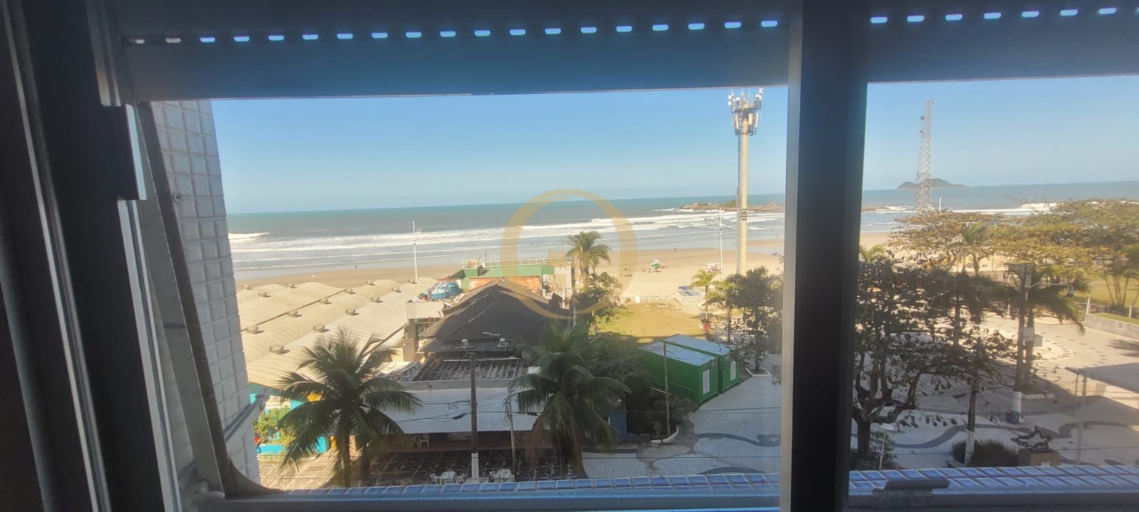 Apartamento Frente ao Mar-3-dormitorios-Pitangueiras