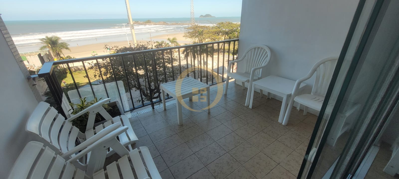 Apartamento Frente ao Mar-3-dormitorios-Pitangueiras