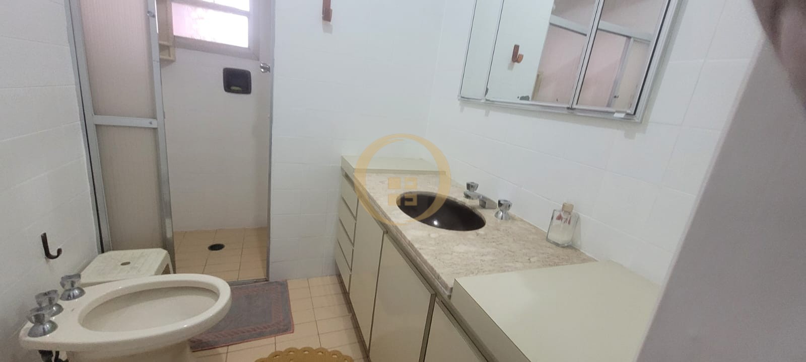 Apartamento Frente ao Mar-3-dormitorios-Pitangueiras