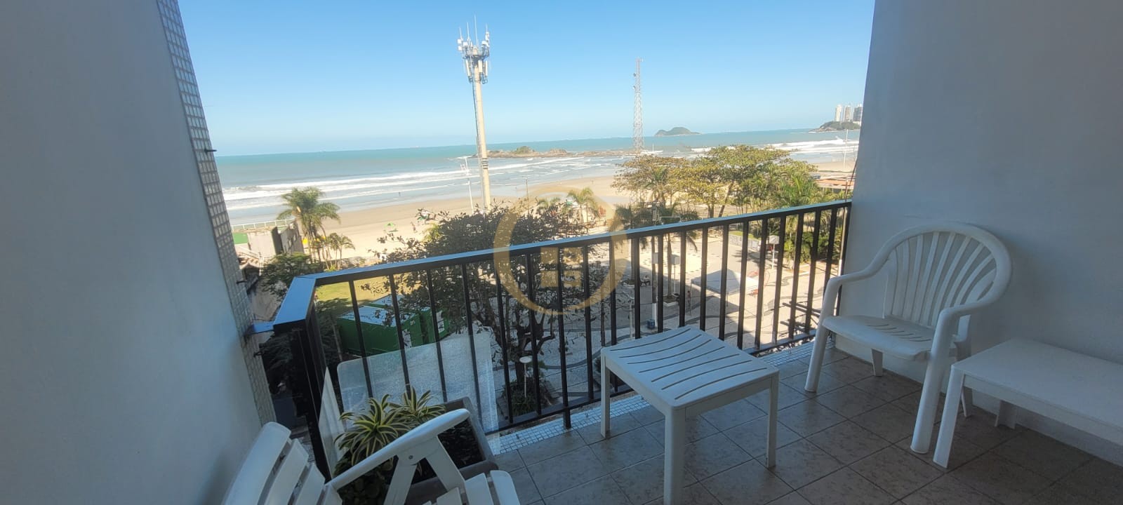 Apartamento Frente ao Mar-3-dormitorios-Pitangueiras