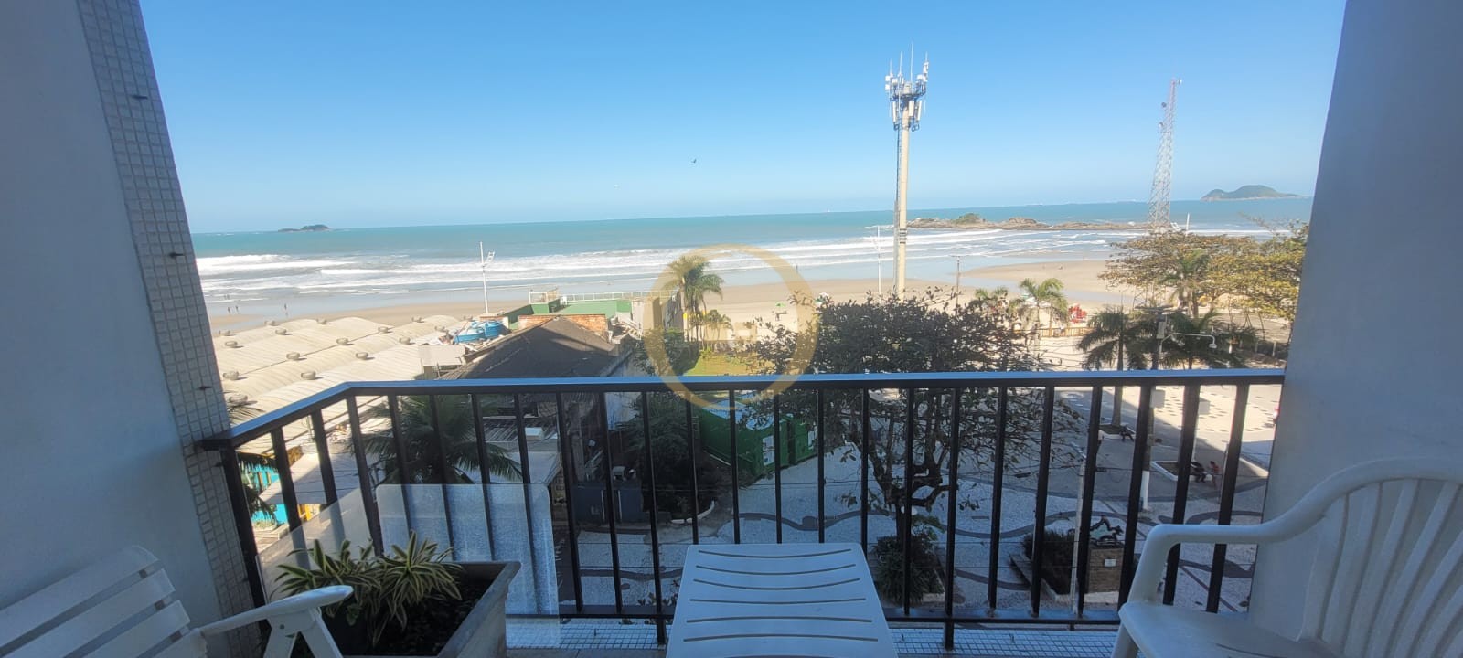 Apartamento Frente ao Mar-3-dormitorios-Pitangueiras