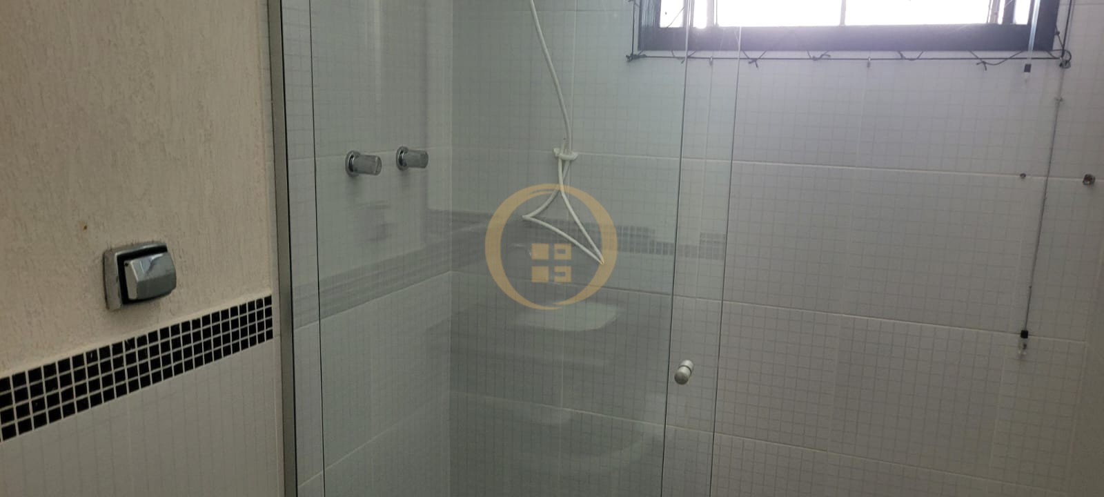 Duplex à Venda na Praia das Pitangueiras - Guarujá