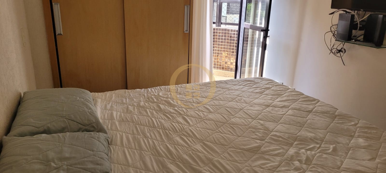 Duplex à Venda na Praia das Pitangueiras - Guarujá