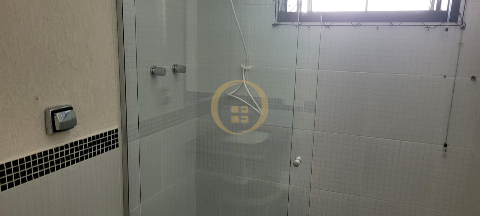 Duplex à Venda na Praia das Pitangueiras - Guarujá
