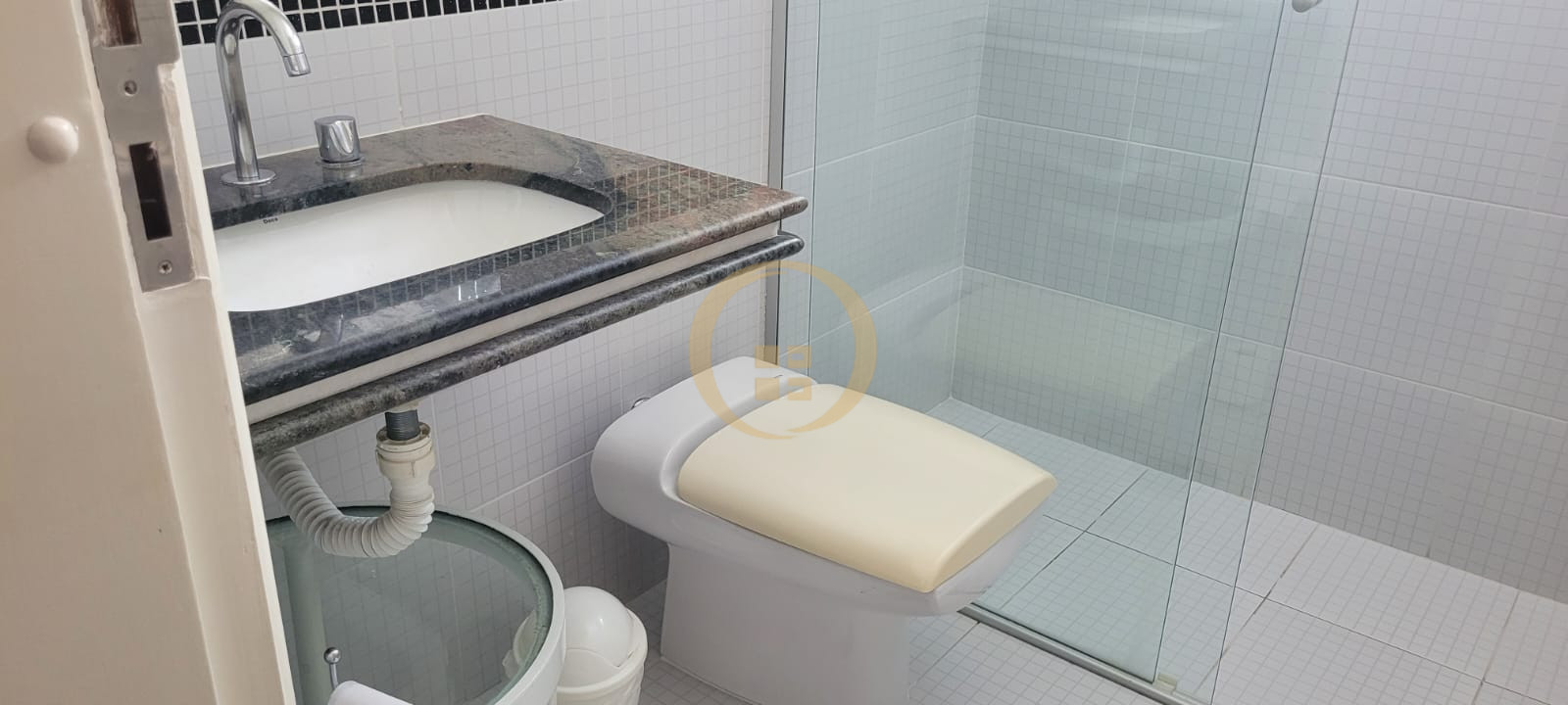 Duplex à Venda na Praia das Pitangueiras - Guarujá