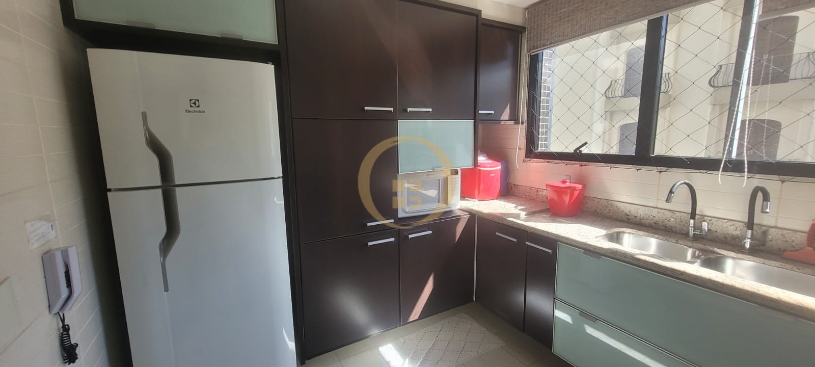Duplex à Venda na Praia das Pitangueiras - Guarujá
