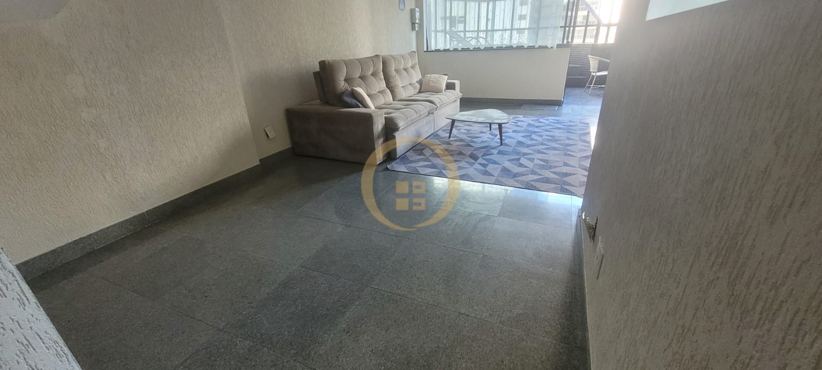 Duplex à Venda na Praia das Pitangueiras - Guarujá