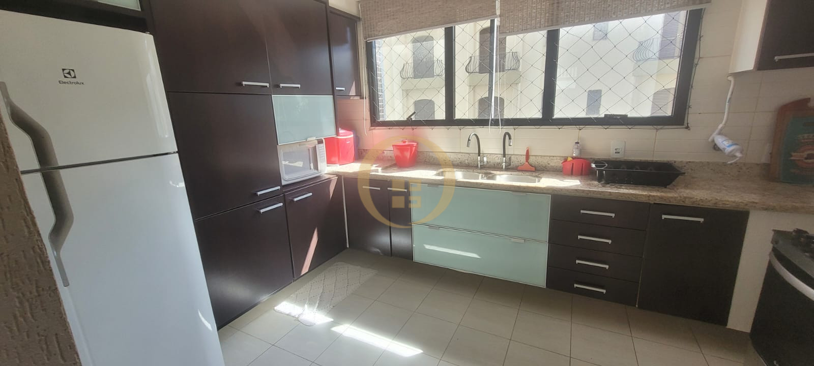 Duplex à Venda na Praia das Pitangueiras - Guarujá