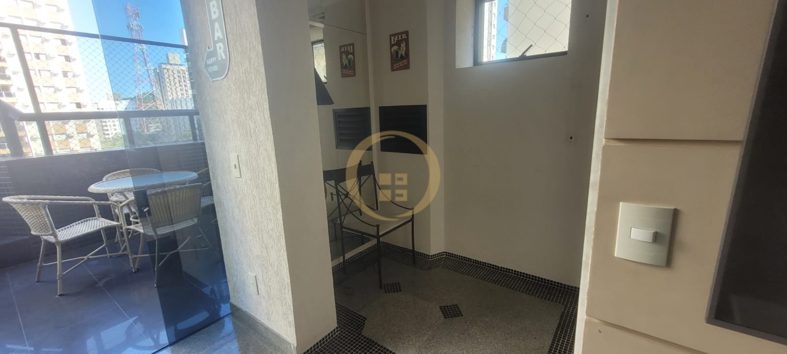Duplex à Venda na Praia das Pitangueiras - Guarujá