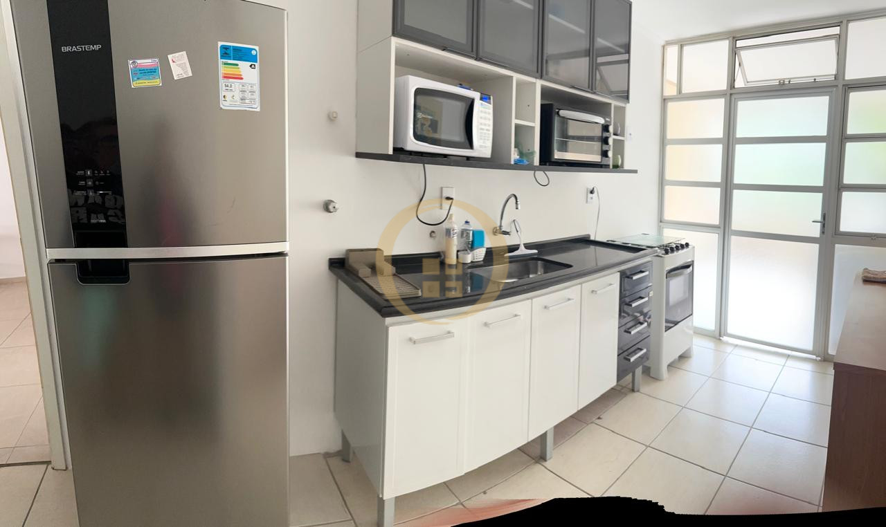 Apartamento na Praia das Pitangueiras, Guarujá - SP