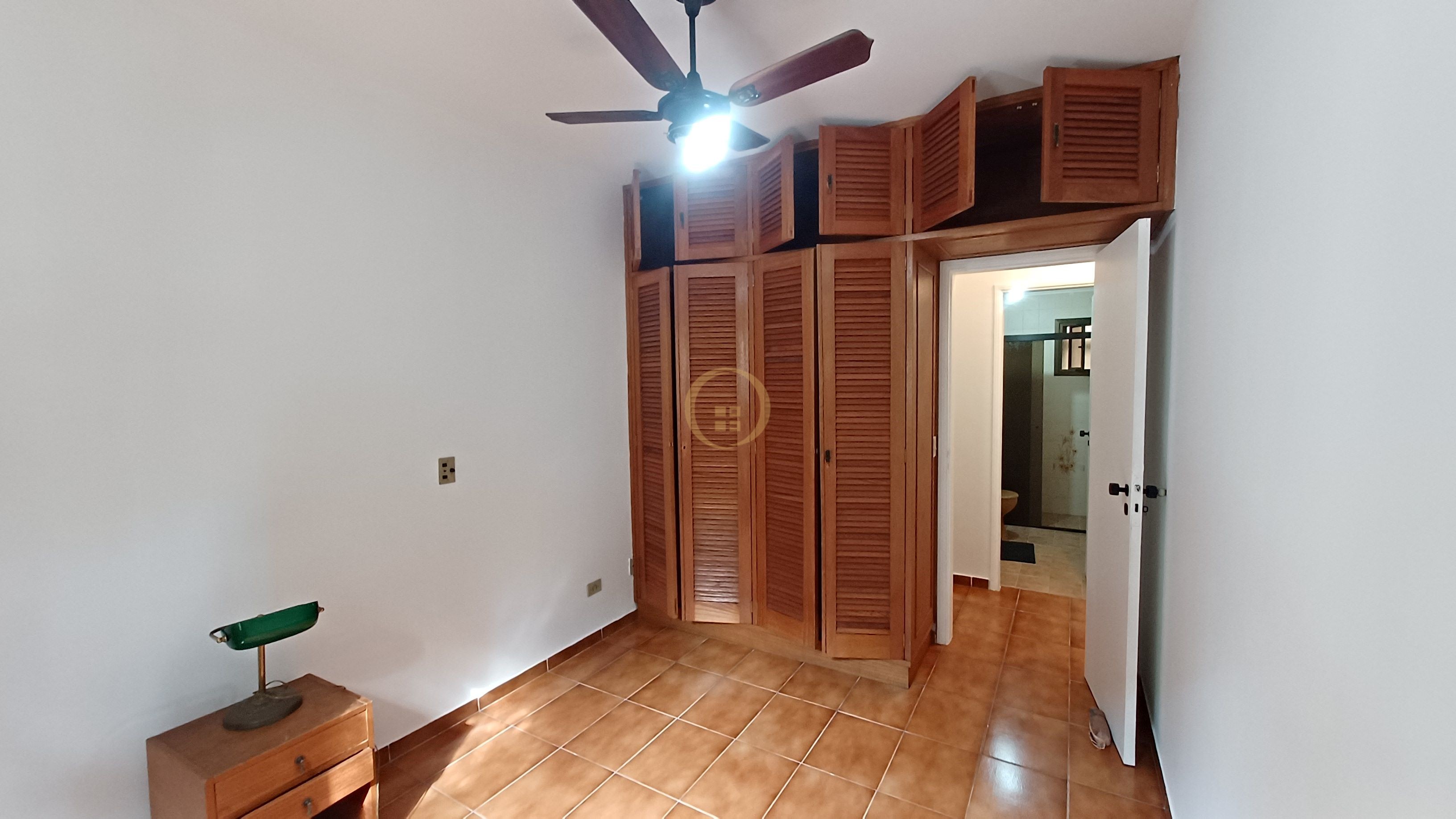 Apartamento na Praia da Enseada, Guarujá - SP