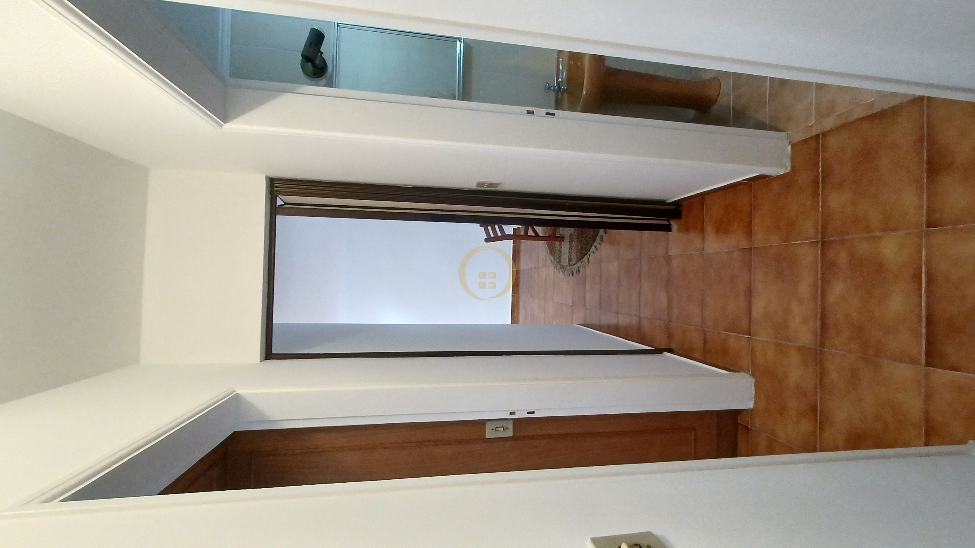 Apartamento na Praia da Enseada, Guarujá - SP