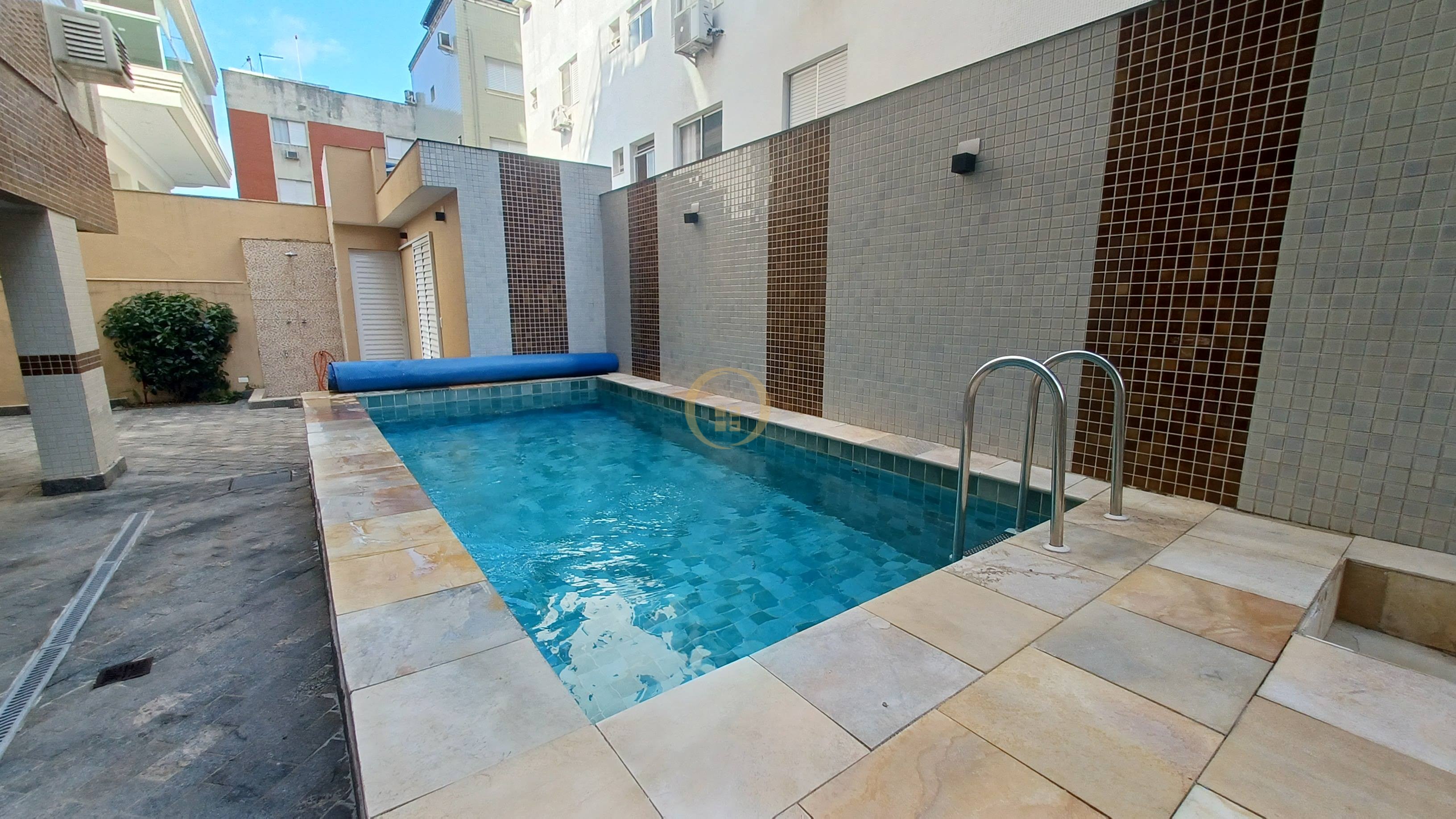 Apartamento na Praia da Enseada, Guarujá - SP