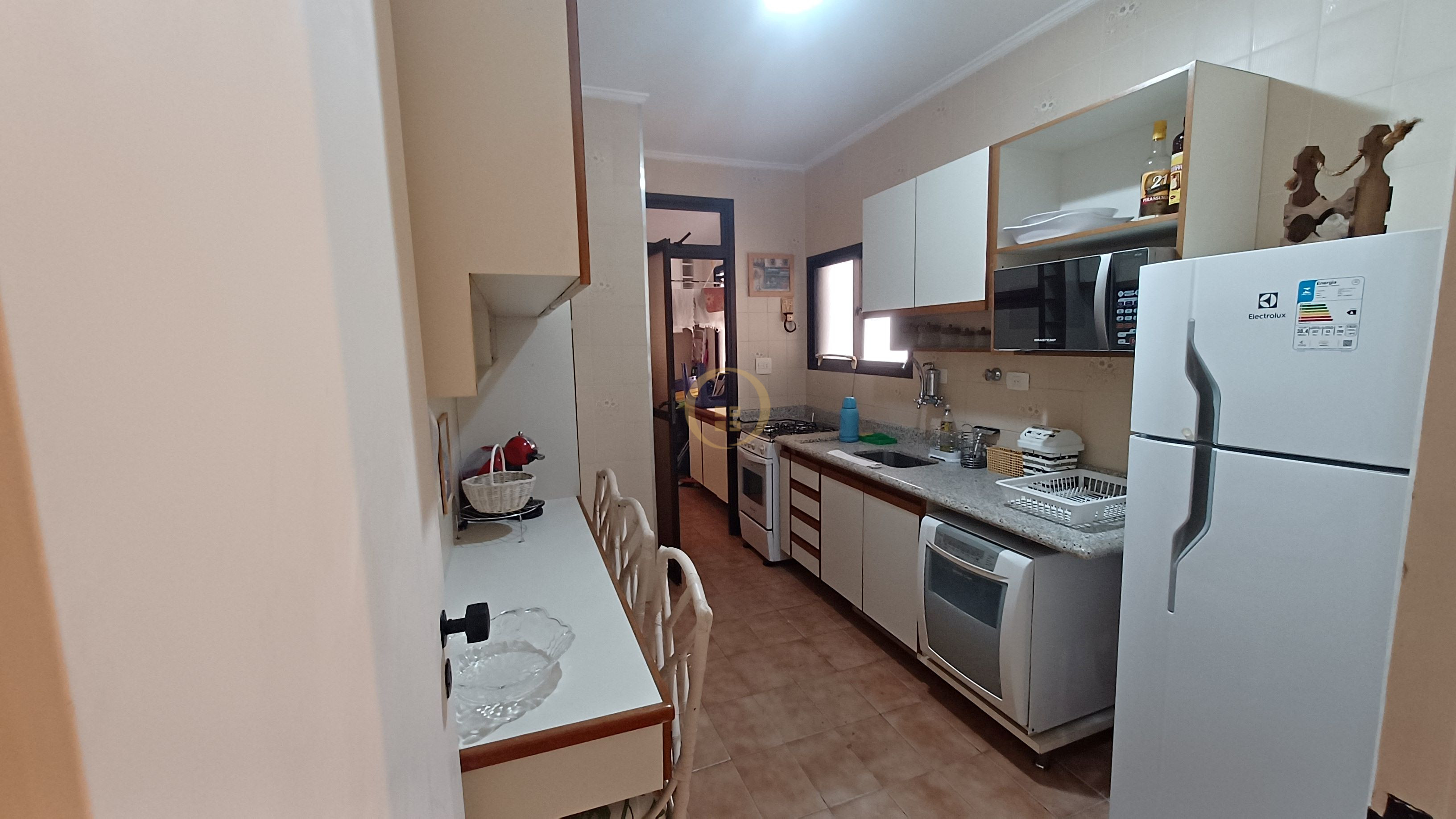 Apartamento na Praia da Enseada, Guarujá - SP