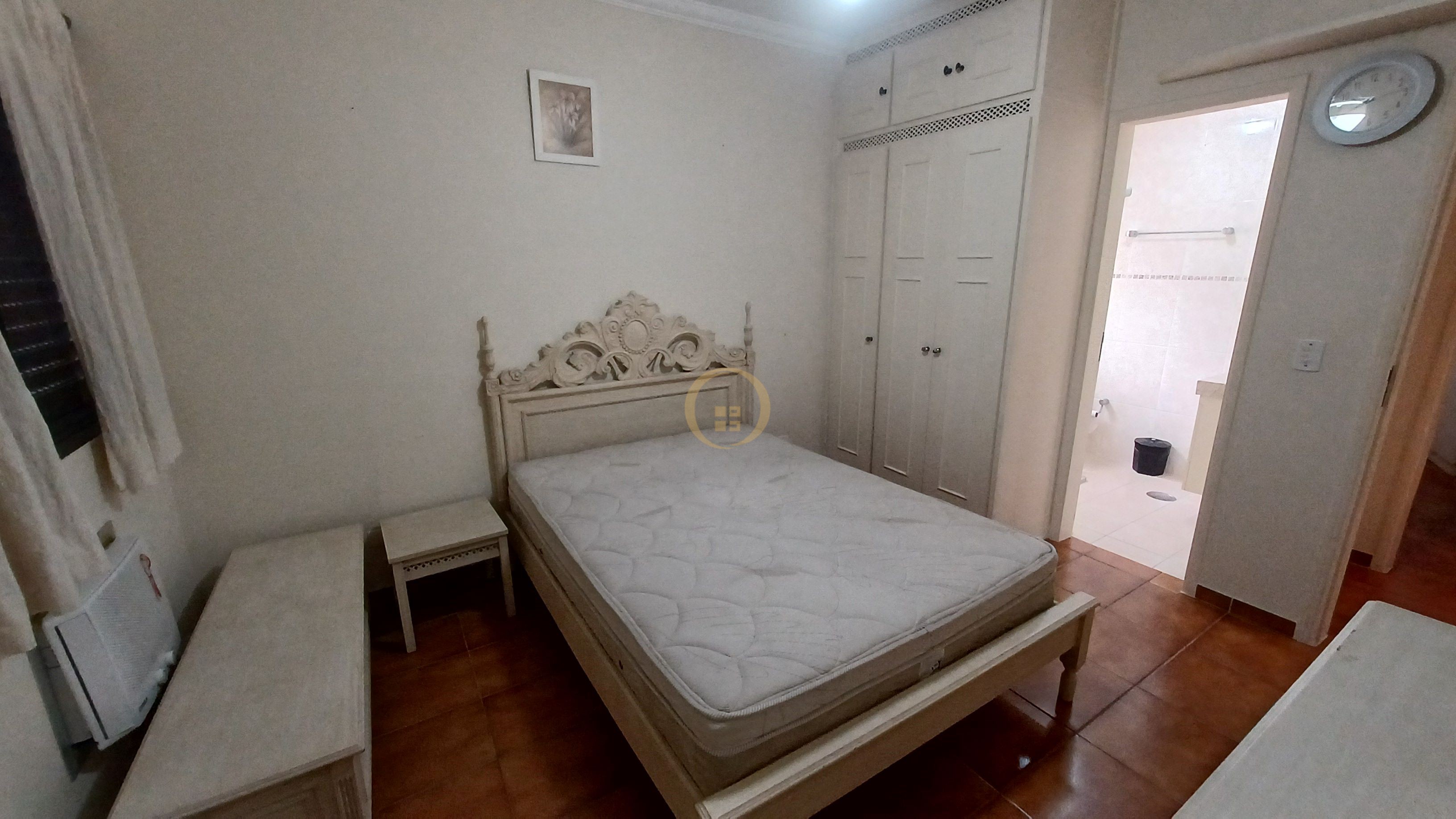 Apartamento na Praia da Enseada, Guarujá - SP