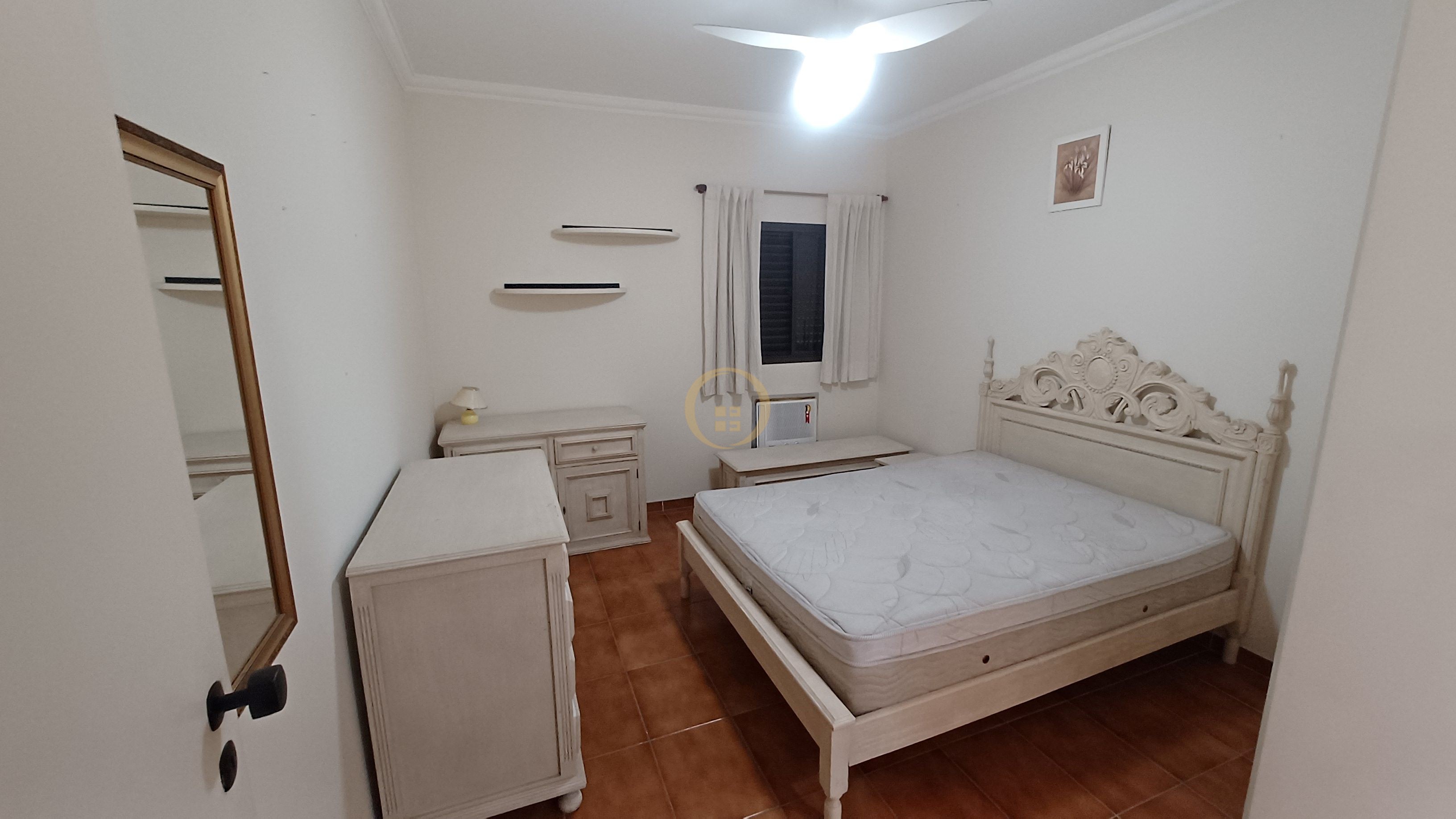 Apartamento na Praia da Enseada, Guarujá - SP