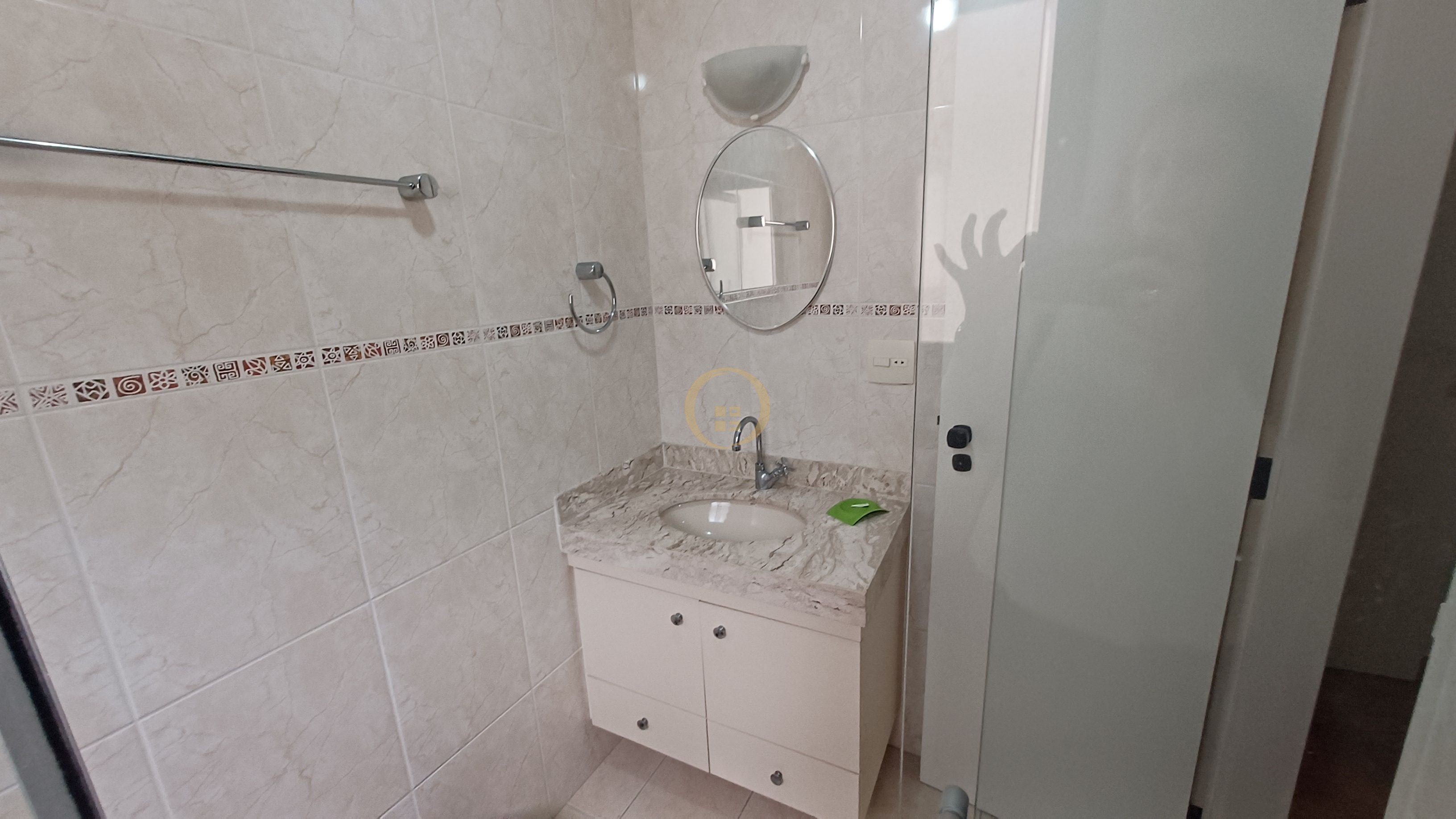Apartamento na Praia da Enseada, Guarujá - SP