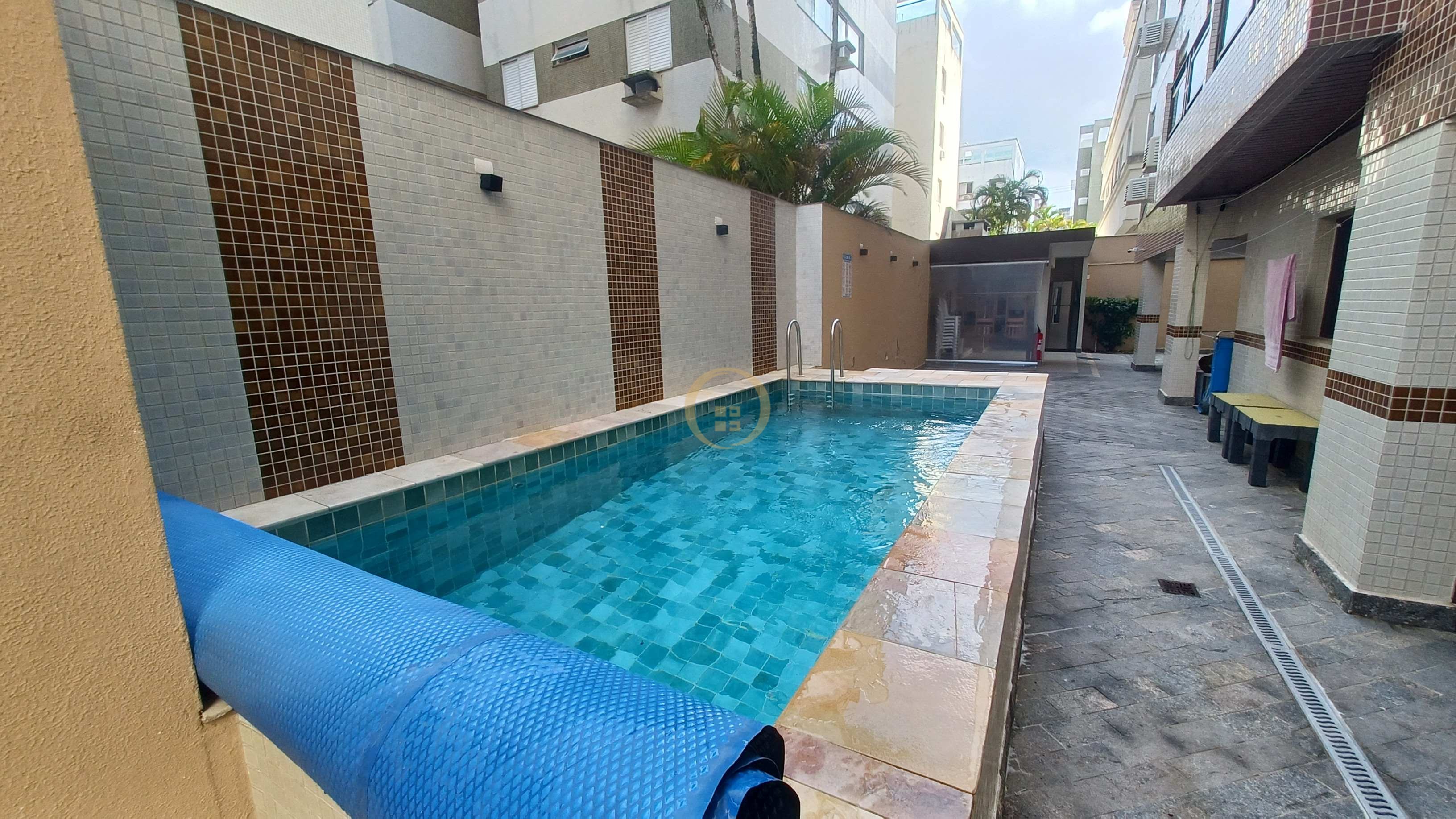 Apartamento na Praia da Enseada, Guarujá - SP
