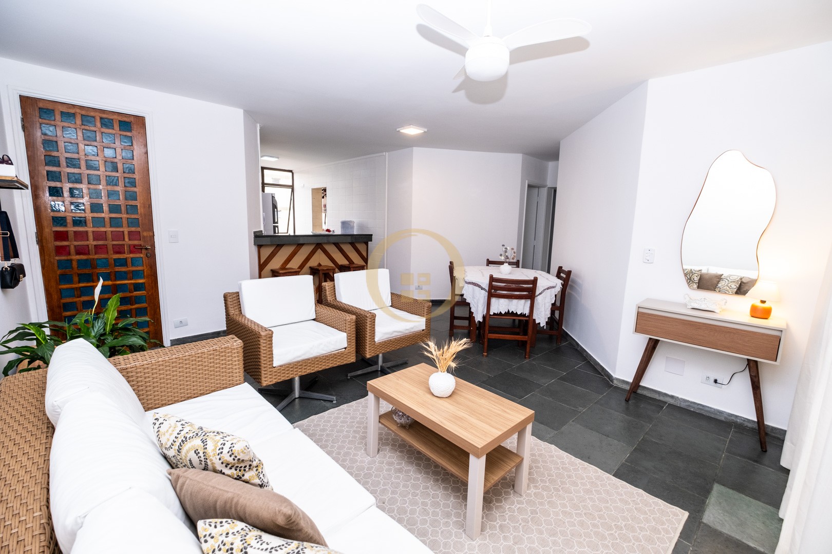 Apartamento na Praia da Enseada, Guarujá - SP