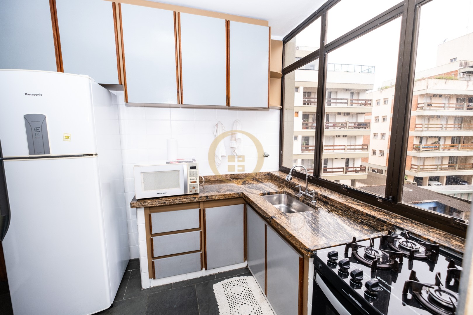 Apartamento na Praia da Enseada, Guarujá - SP