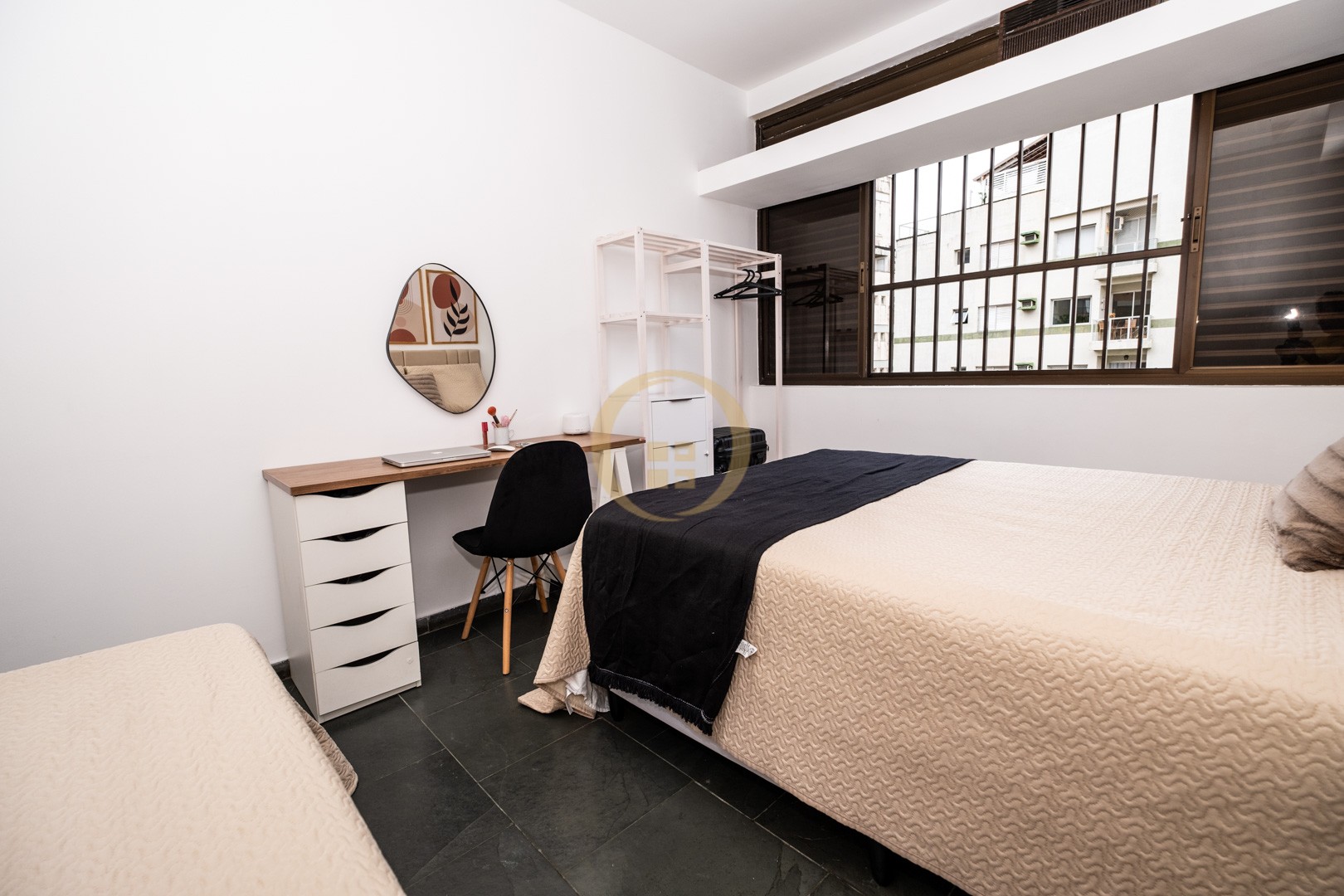Apartamento na Praia da Enseada, Guarujá - SP