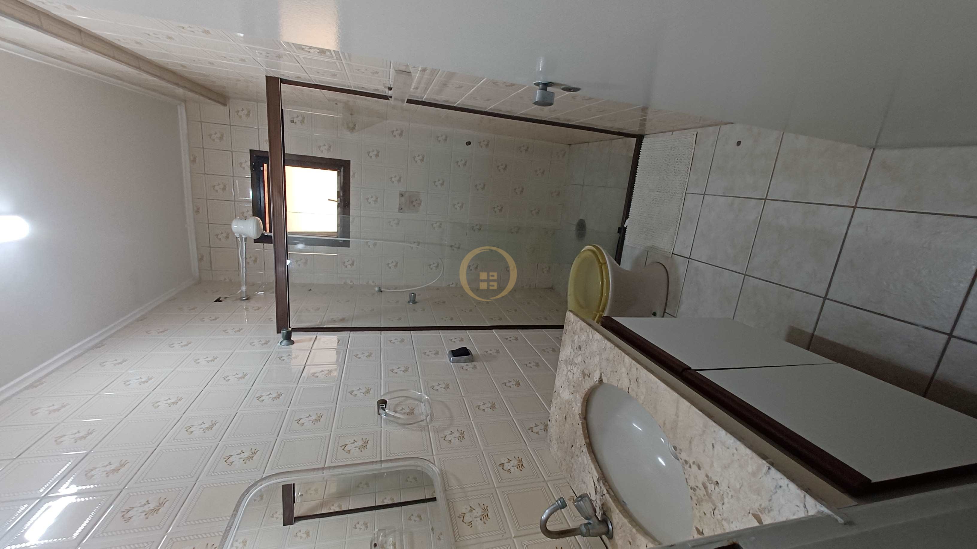 Apartamento na Praia da Enseada, Guarujá - SP
