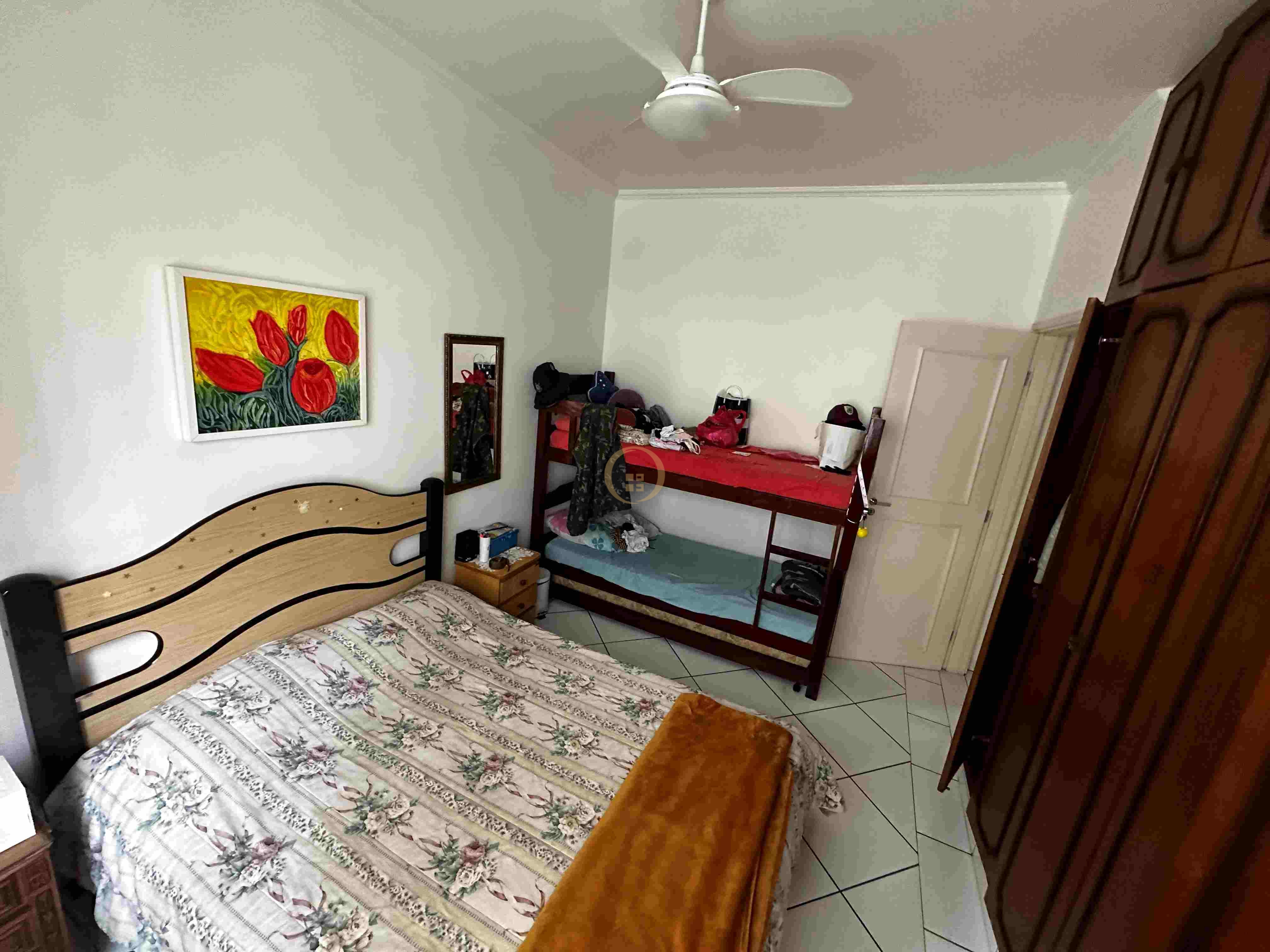 Apartamento na Praia das Pitangueiras, Guarujá - SP
