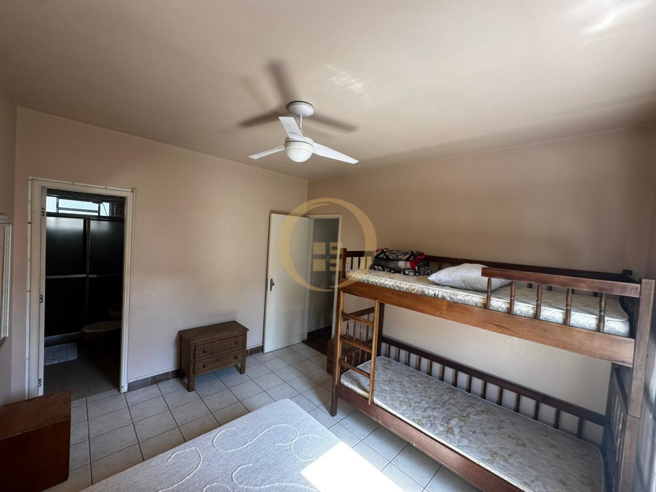 Apartamento na Praia da Enseada, Guarujá - SP