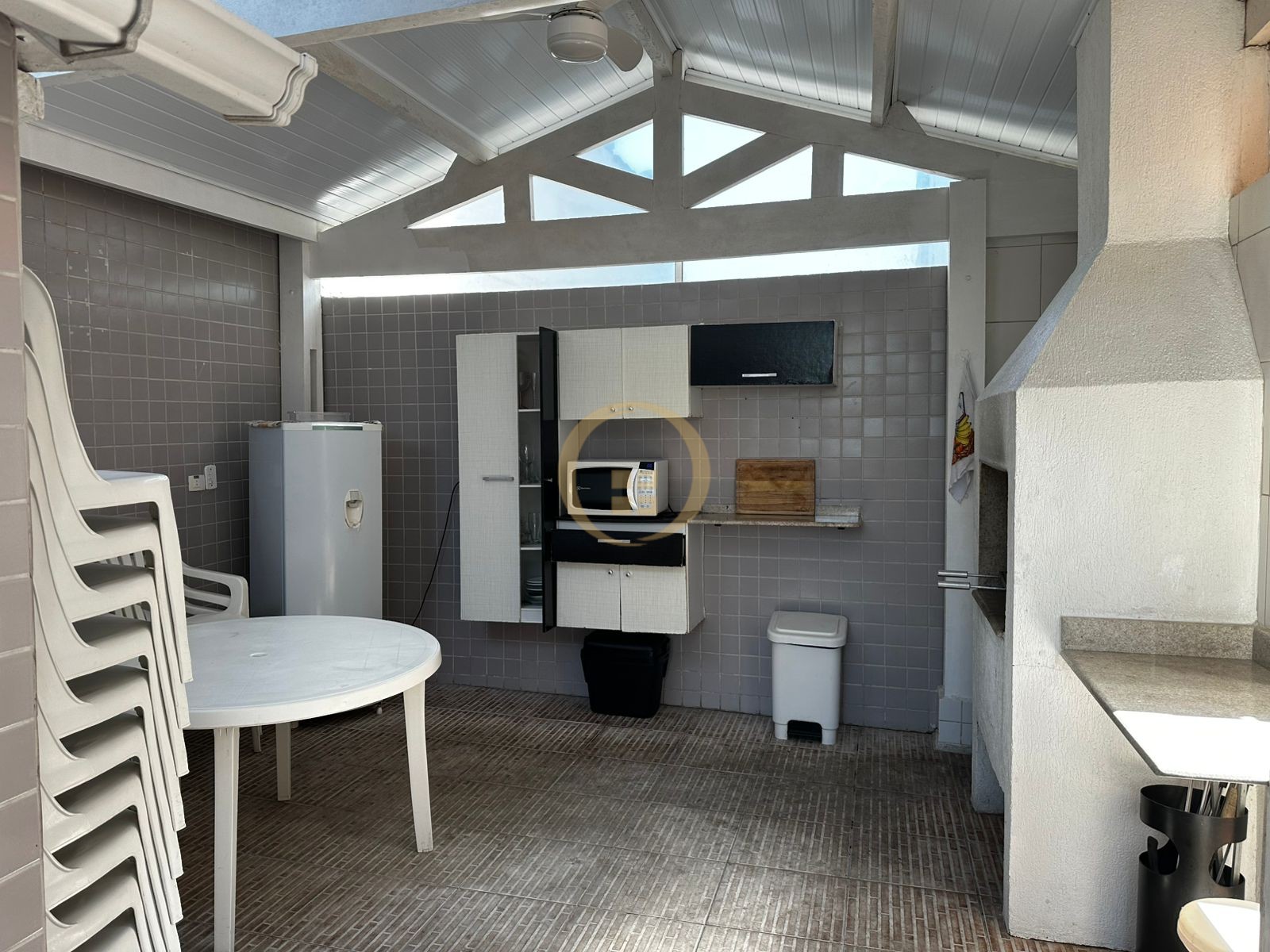 Apartamento na Praia da Enseada, Guarujá - SP