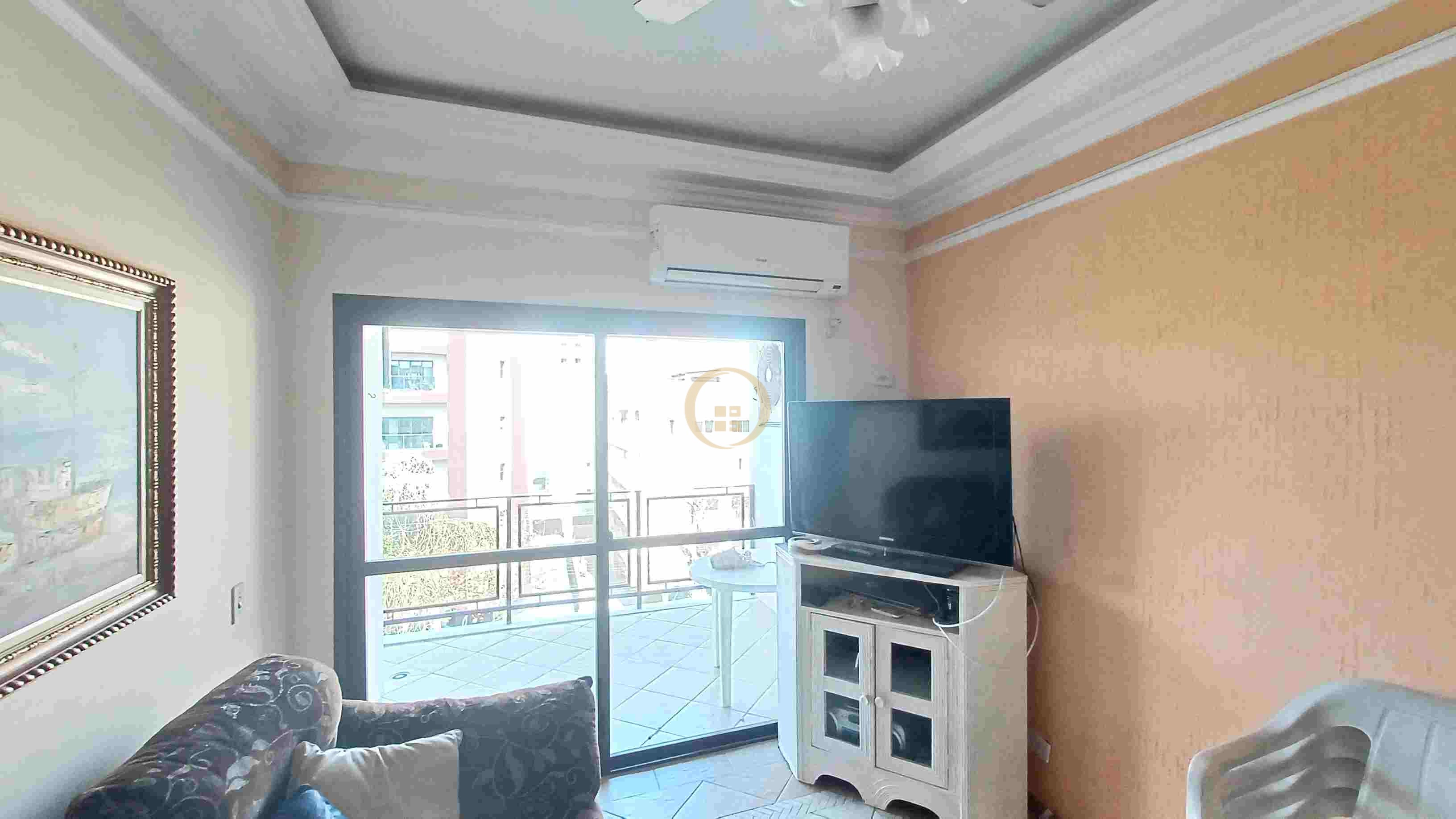 Apartamento na Praia da Enseada, Guarujá - SP
