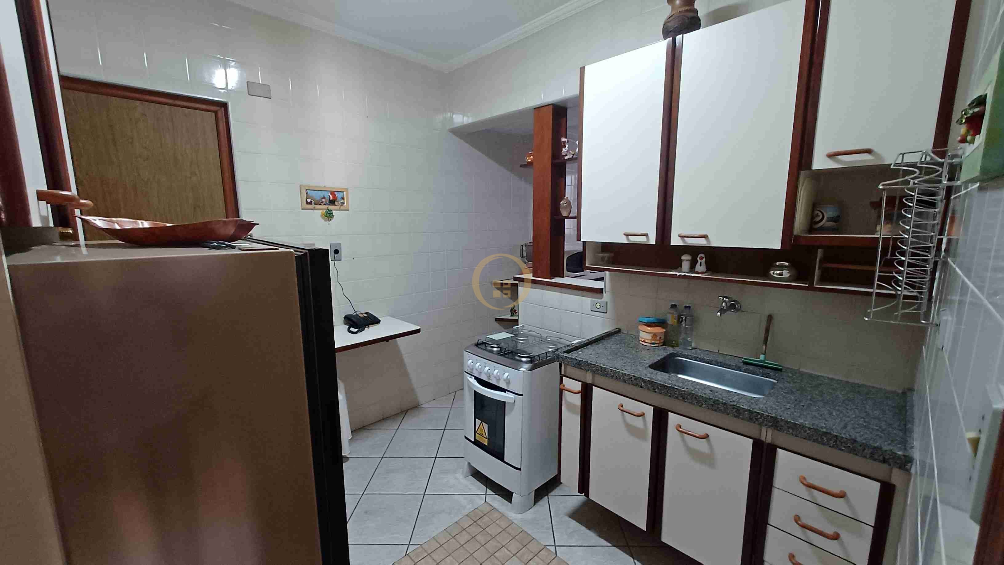 Apartamento na Praia da Enseada, Guarujá - SP