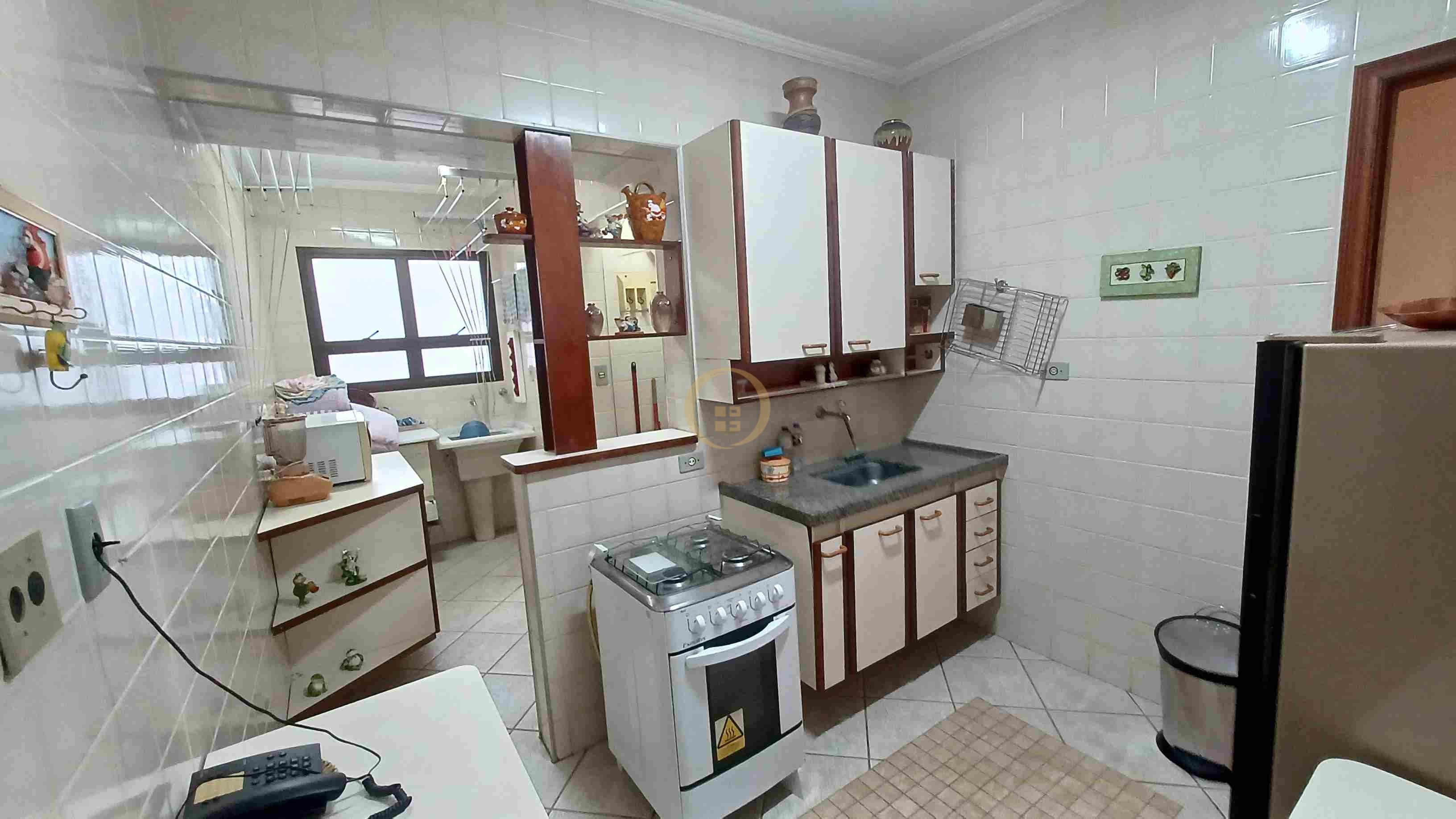 Apartamento na Praia da Enseada, Guarujá - SP