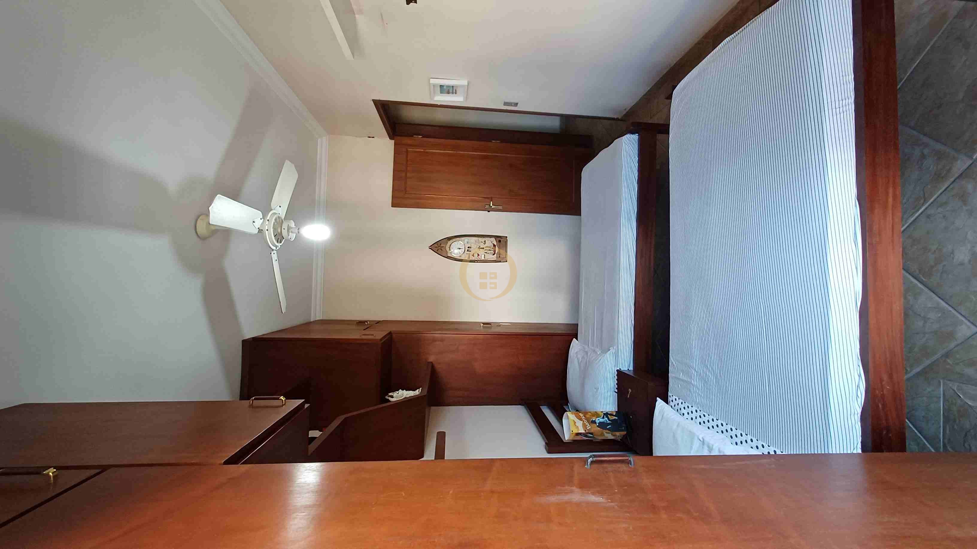 Apartamento na Praia da Enseada, Guarujá - SP