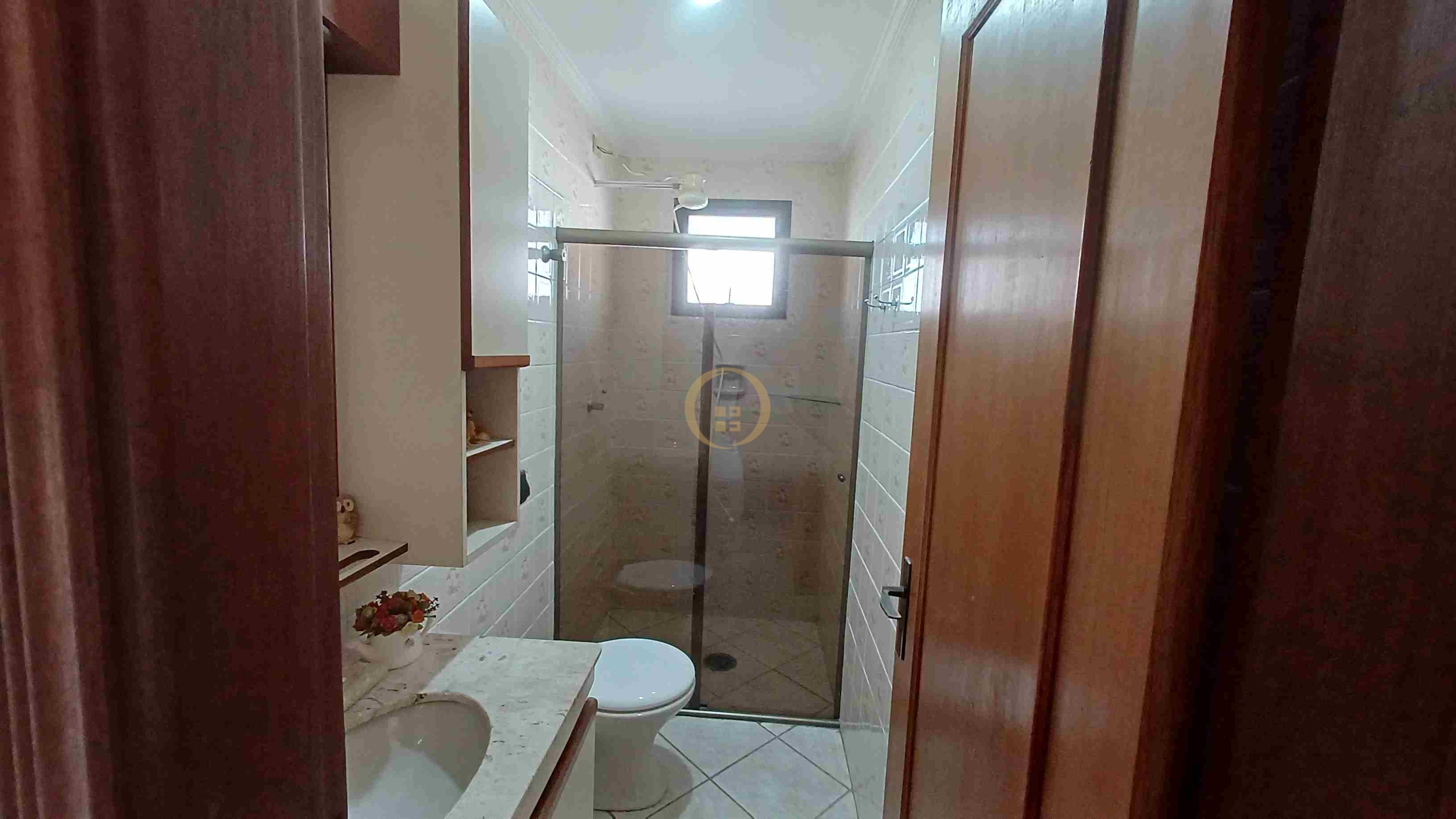 Apartamento na Praia da Enseada, Guarujá - SP