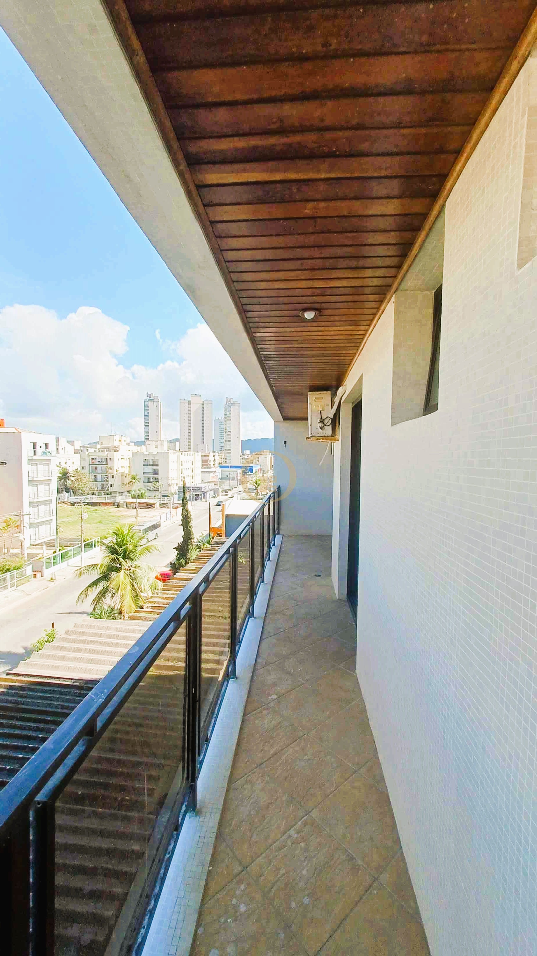 Apartamento na Praia da Enseada, Guarujá - SP