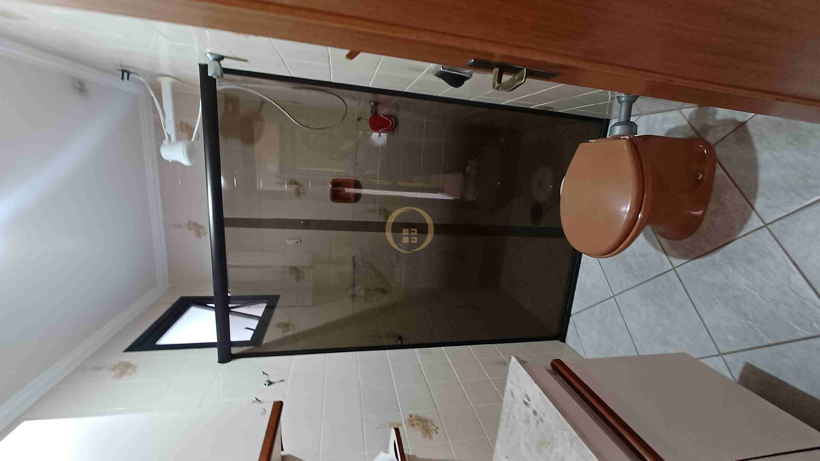 Apartamento na Praia da Enseada, Guarujá - SP
