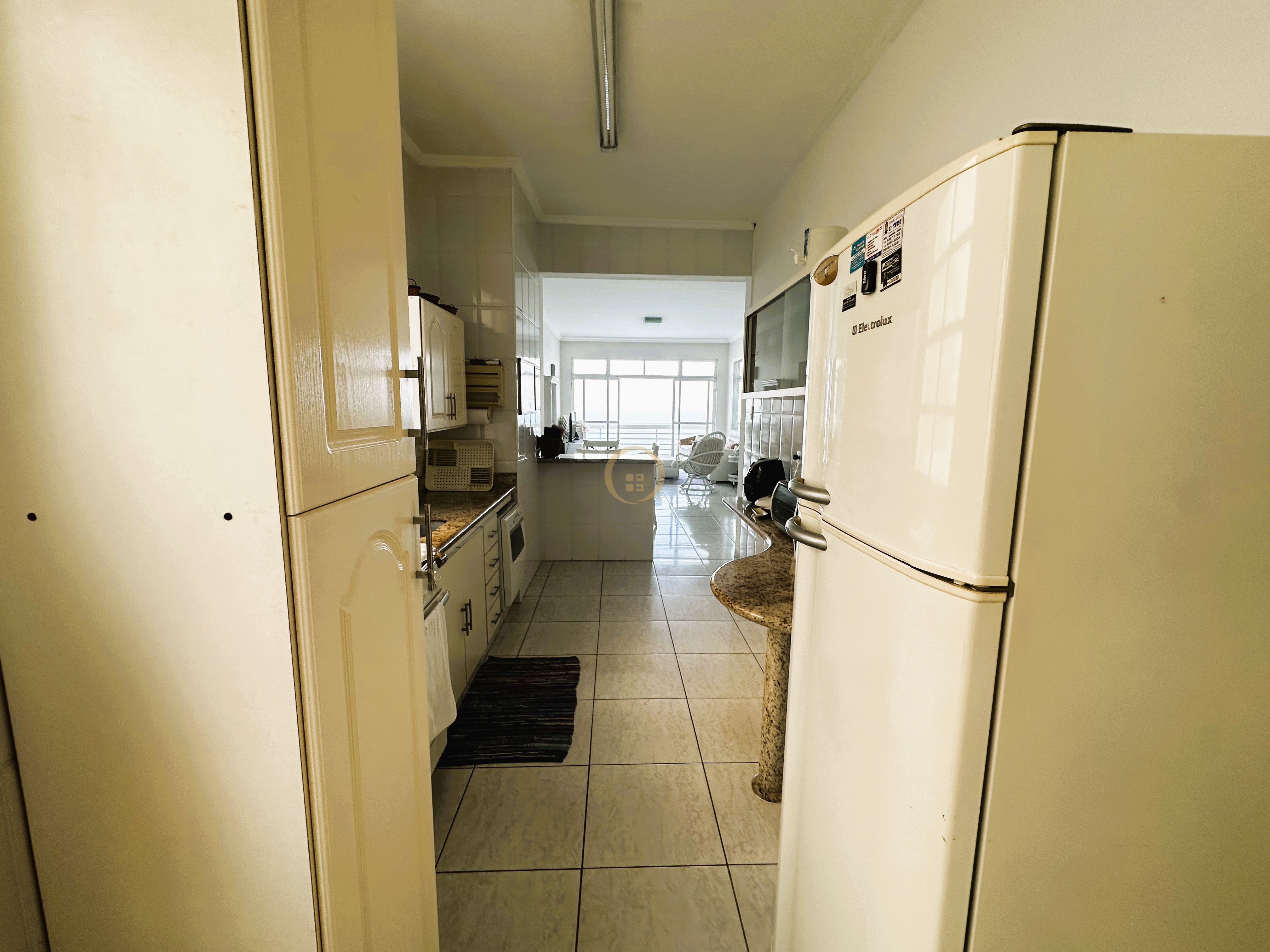 Apartamento Frente ao Mar-2-dormitorios-Pitangueiras