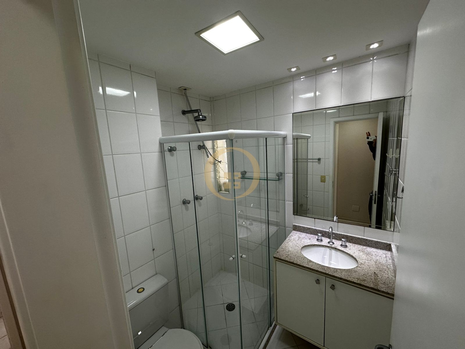 Apartamento Frente ao Mar, Praia das Astúrias Guarujá - SP