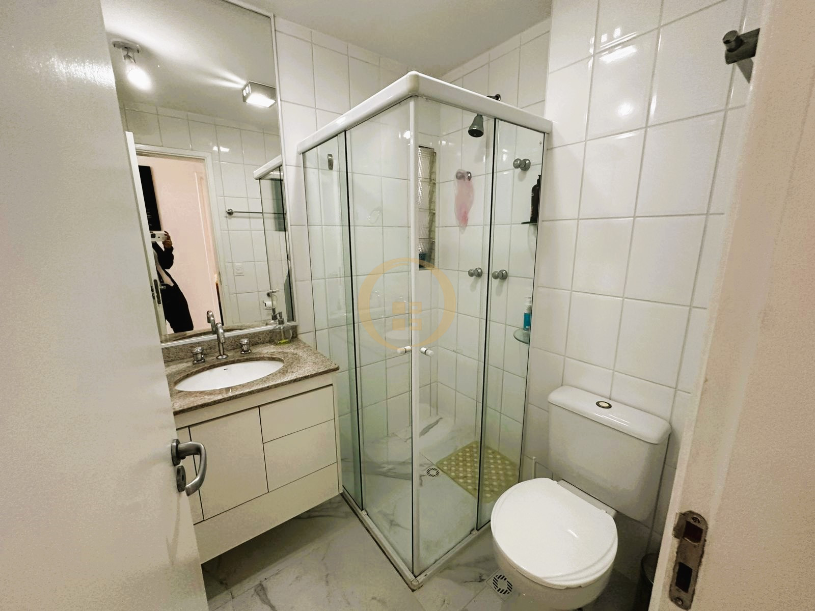 Apartamento Frente ao Mar, Astúrias, Guarujá - SP