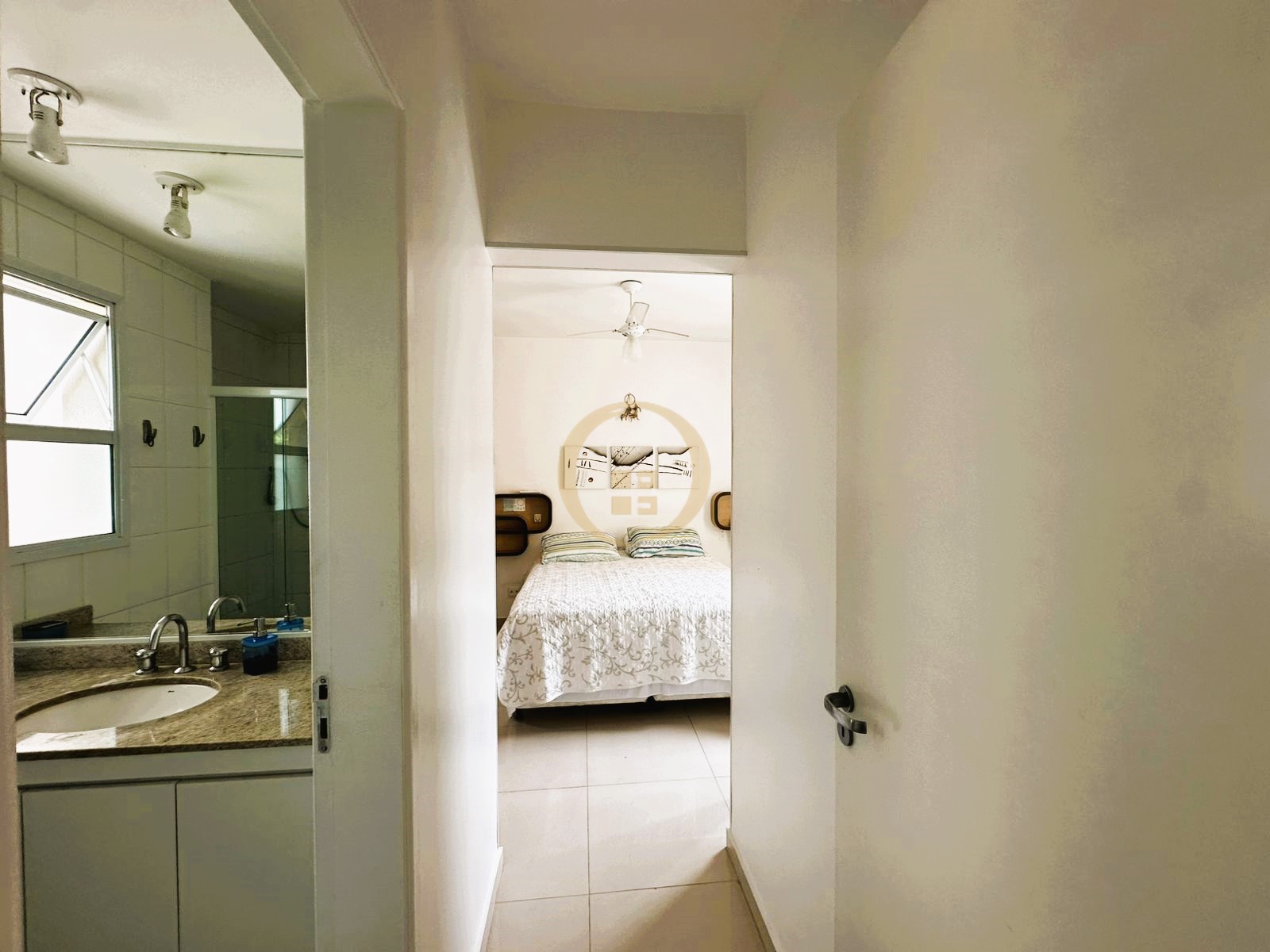 Apartamento Frente ao Mar, Astúrias, Guarujá - SP