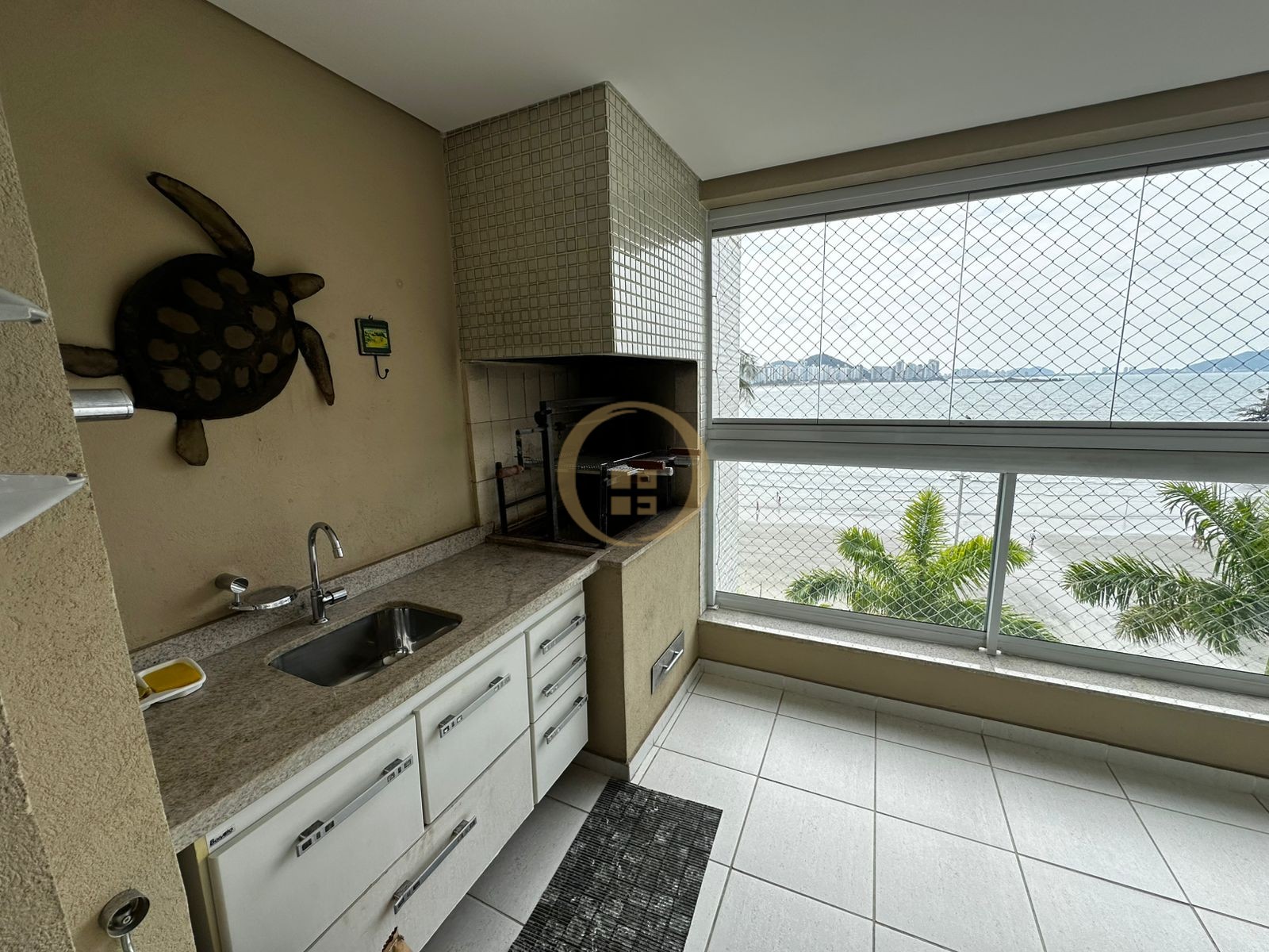 Apartamento Frente ao Mar, Praia da Astúrias Guarujá - SP