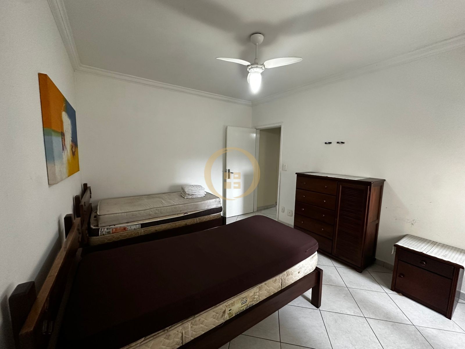 Apartamento na Praia das Pitangueiras, Guarujá - SP