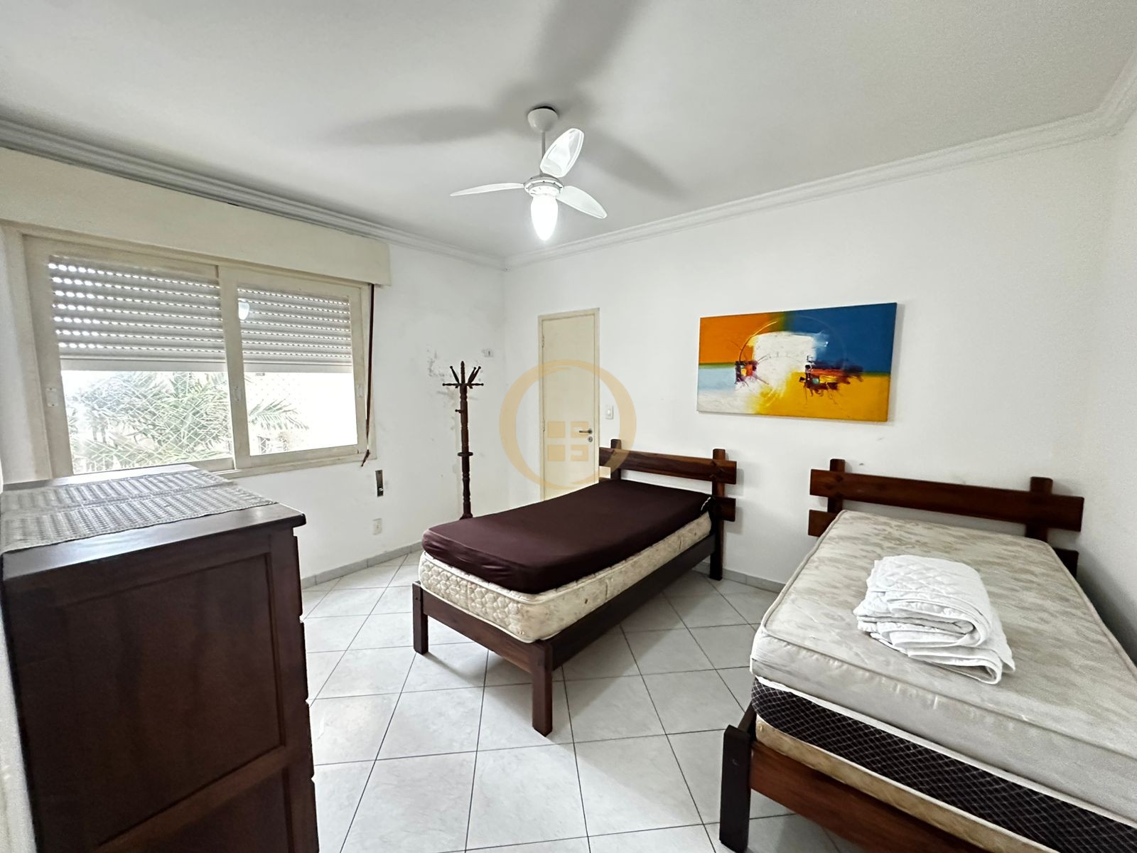 Apartamento na Praia das Pitangueiras, Guarujá - SP