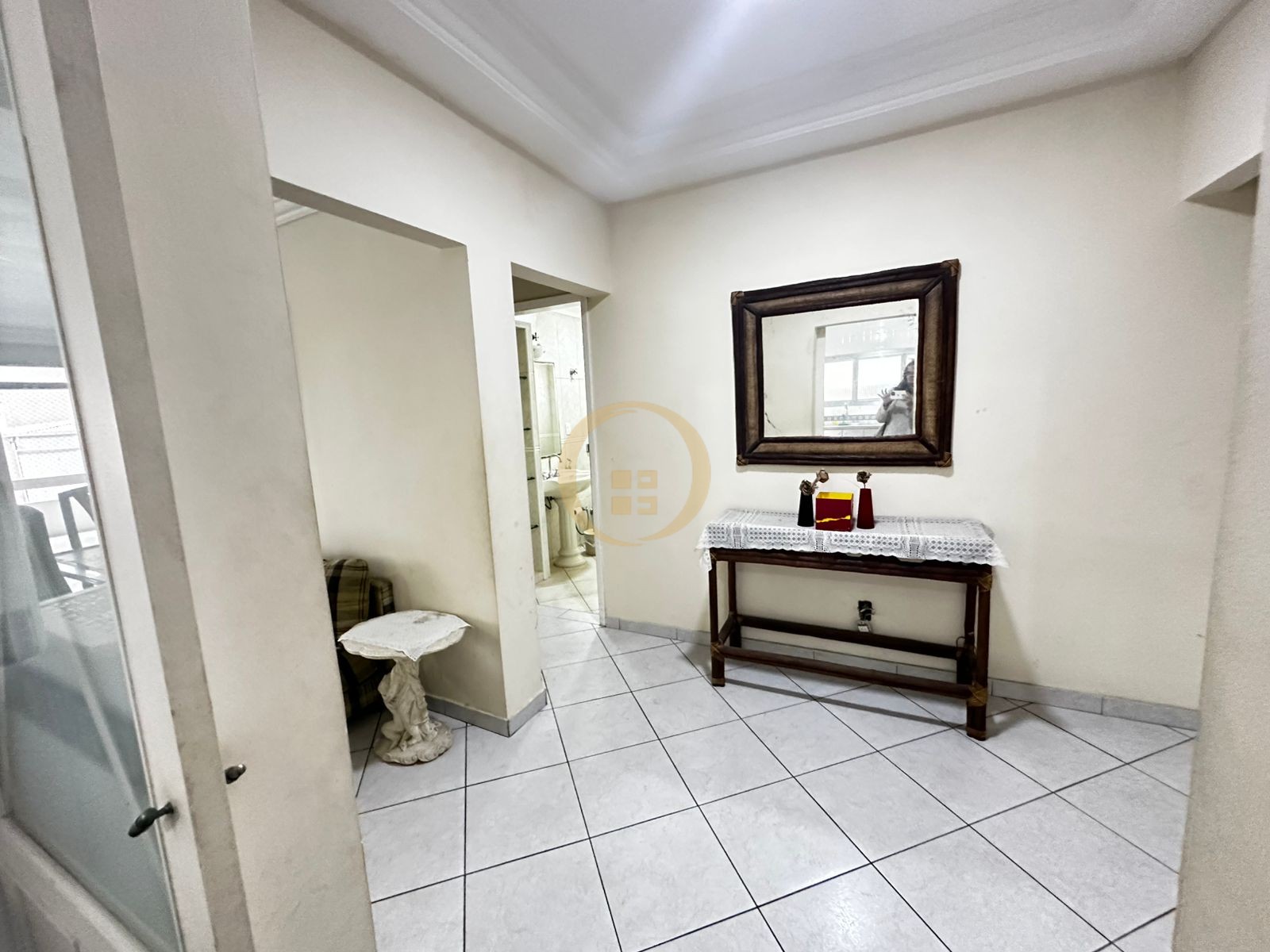 Apartamento na Praia das Pitangueiras, Guarujá - SP
