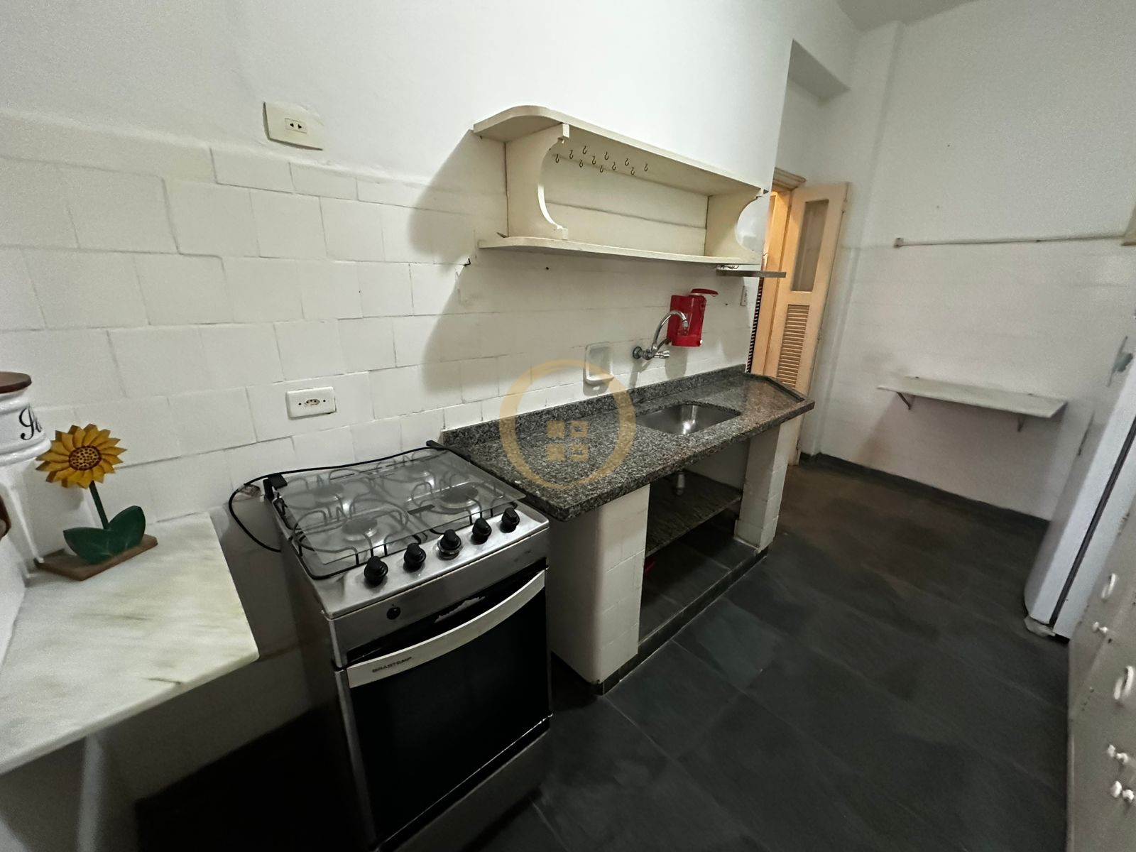 Apartamento na Praia das Pitangueiras, Guarujá - SP