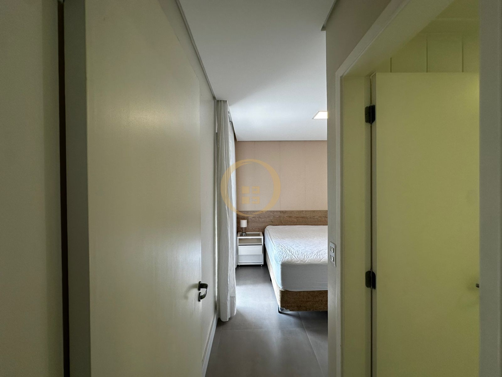 Apartamento Frente ao Mar, Praia das Astúria, Guarujá - SP