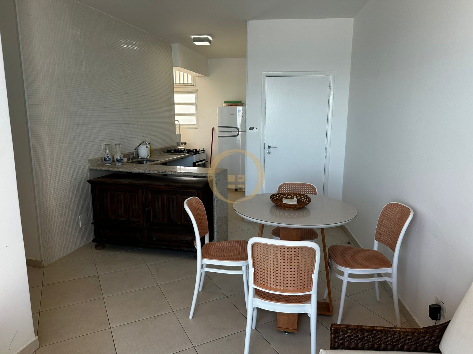 Apartamento Frente ao Mar nas Pitangueiras, Guarujá - SP