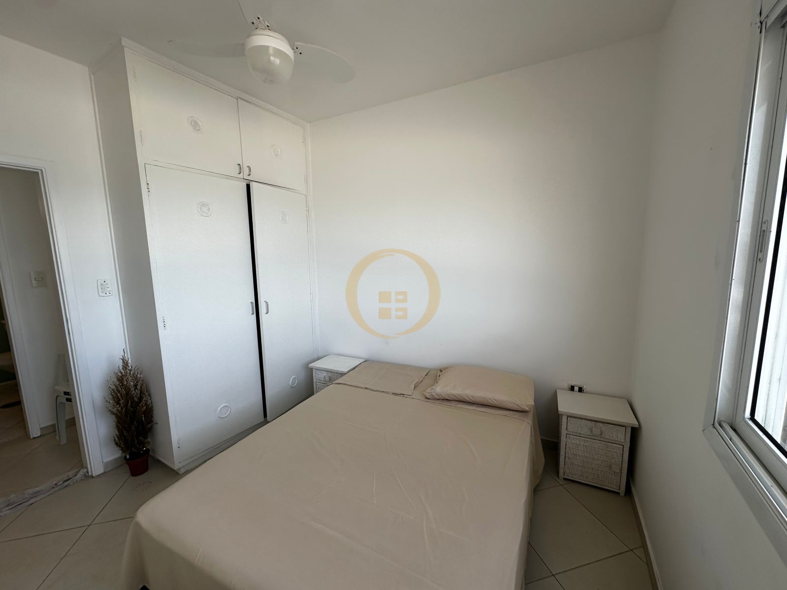 Apartamento Frente ao Mar nas Pitangueiras, Guarujá - SP